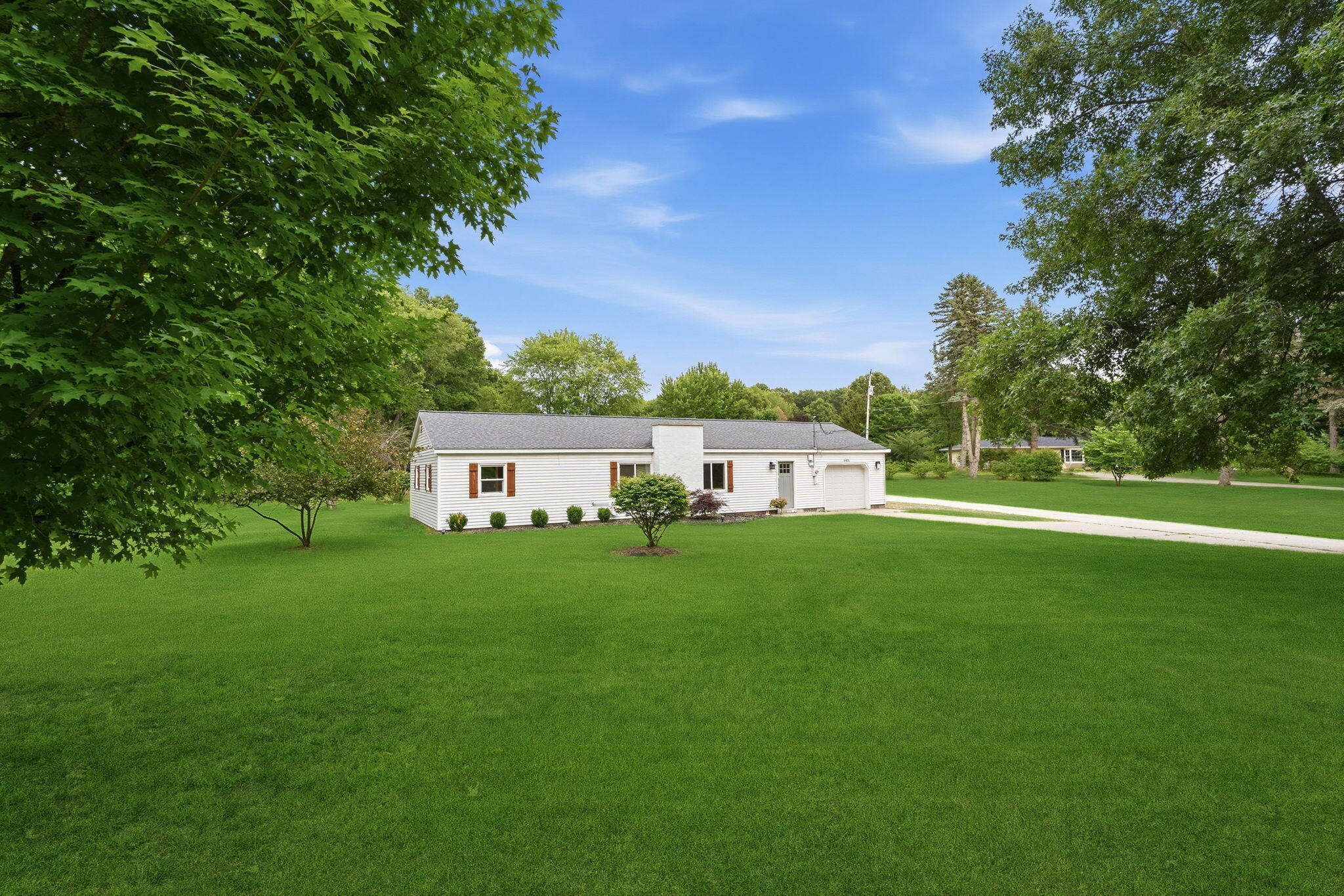 6436 Myers Lake Avenue NE Rockford MI 49341