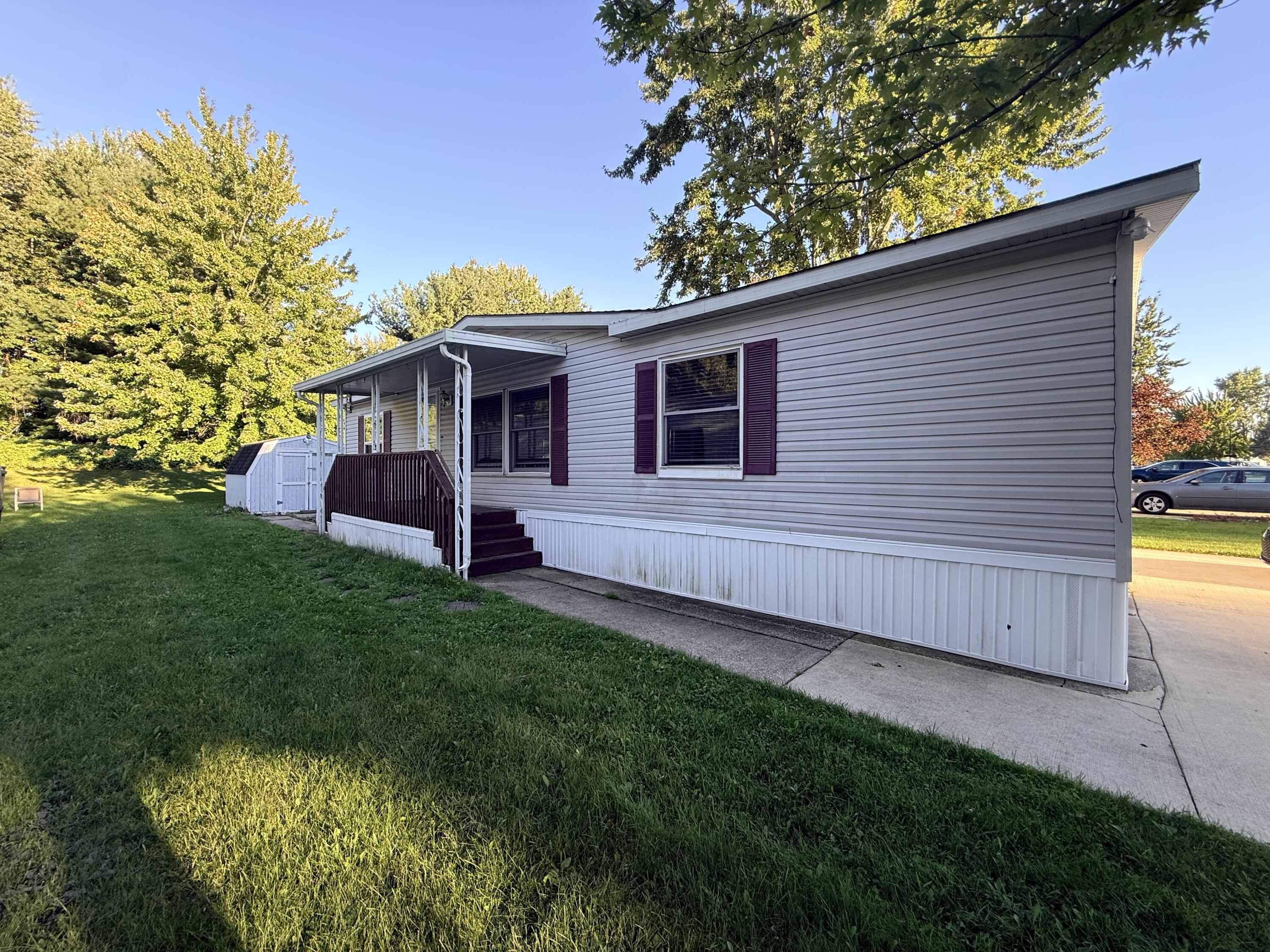 4484 Gardens Boulevard NW Grand Rapids MI 49534