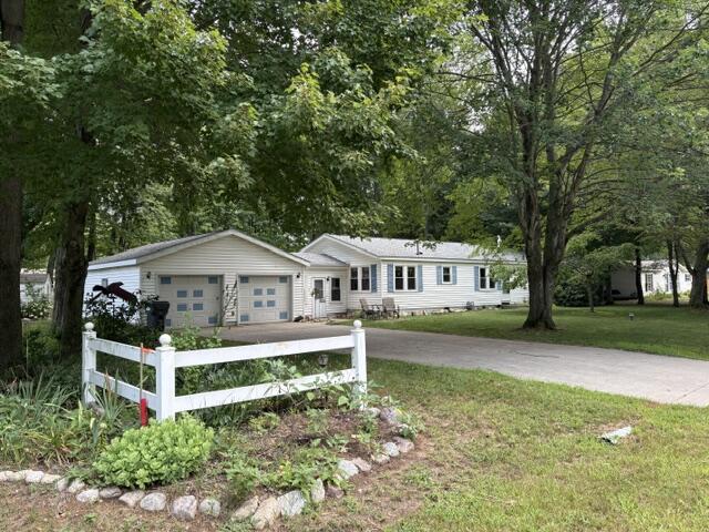 67702 S Ridgewood Drive South Haven MI 49090
