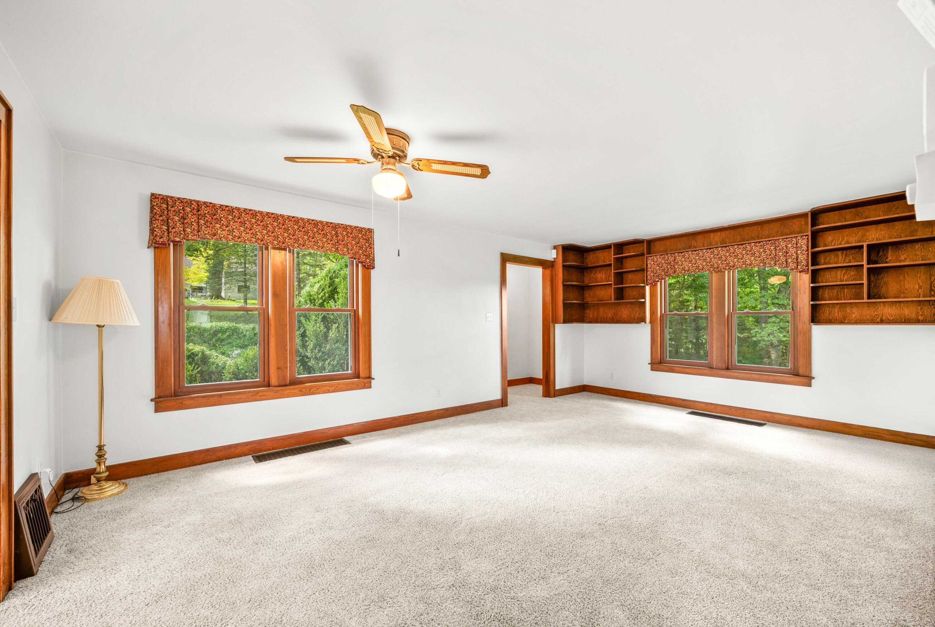 1815 E Glendora Road Buchanan MI 49107