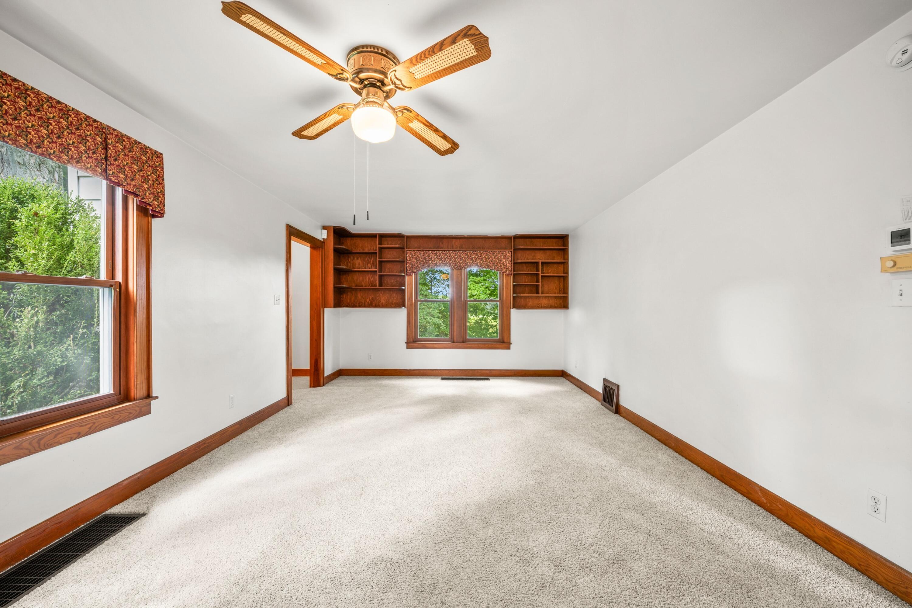 1815 E Glendora Road Buchanan MI 49107