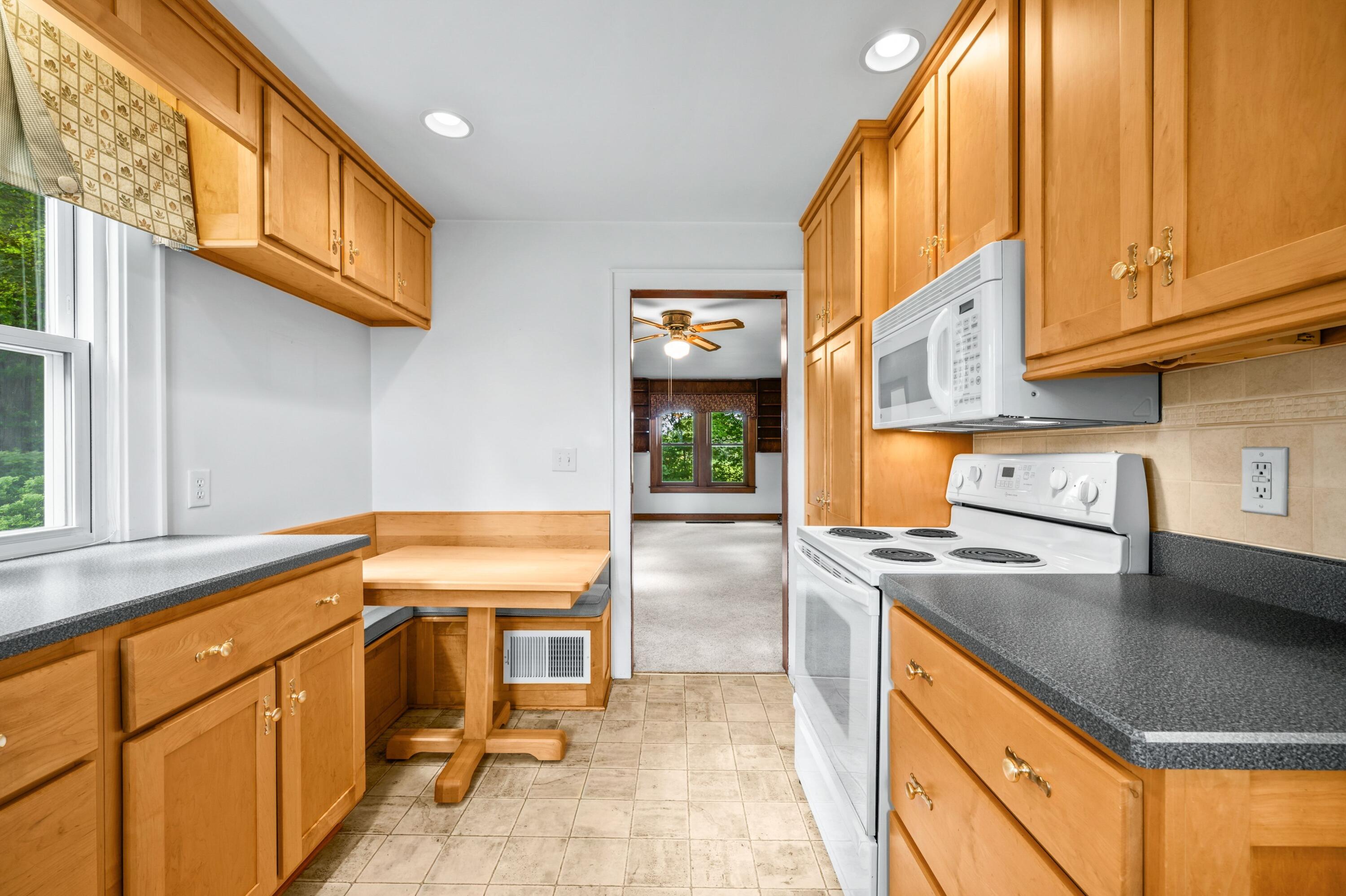 1815 E Glendora Road Buchanan MI 49107