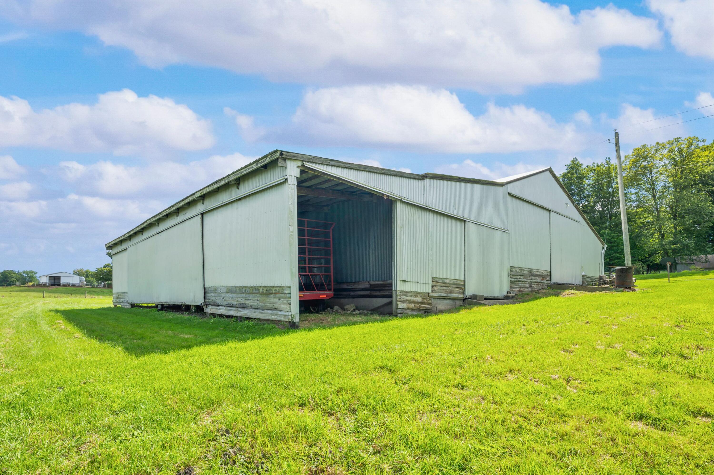 1815 E Glendora Road Buchanan MI 49107