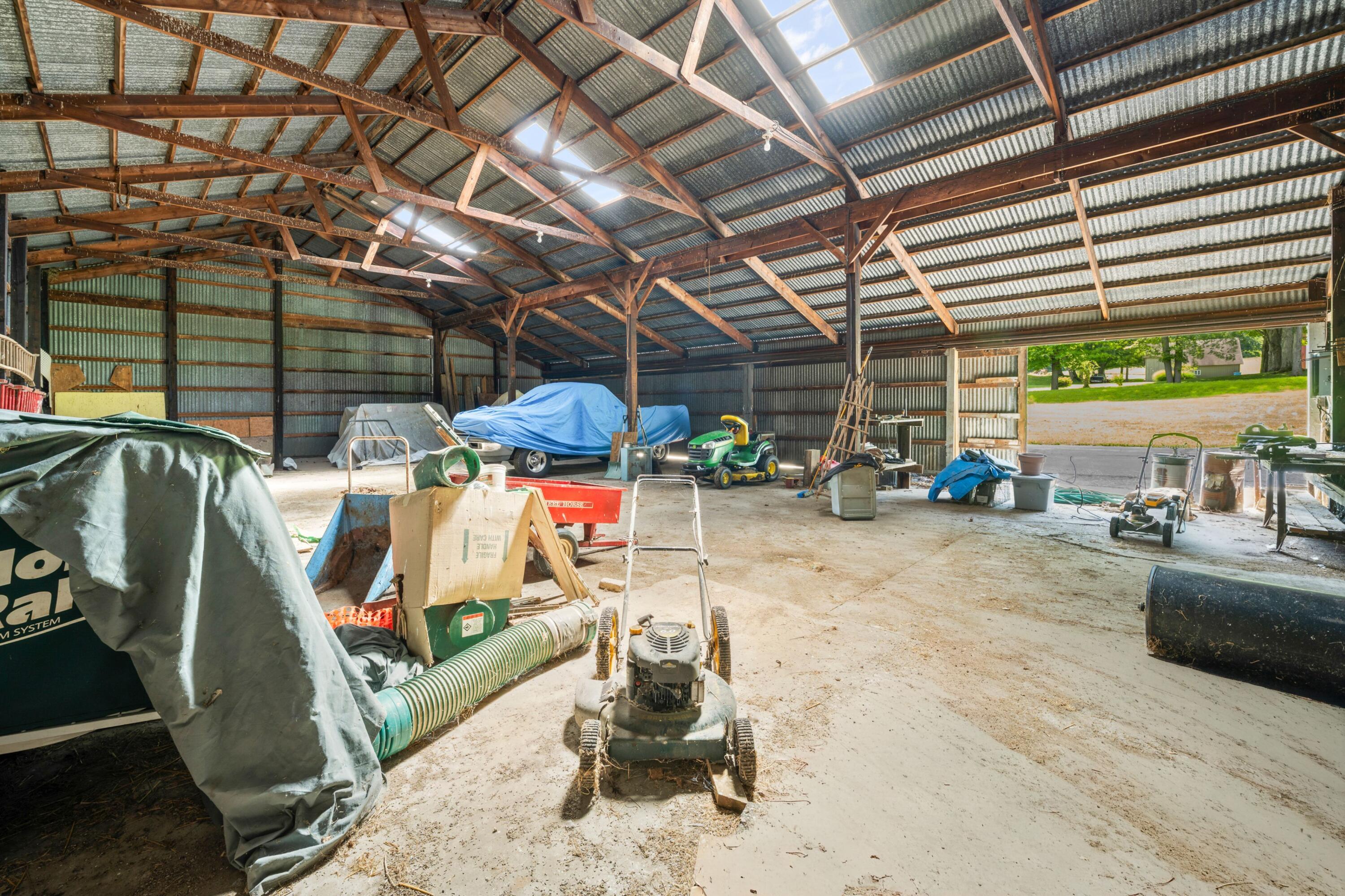 1815 E Glendora Road Buchanan MI 49107