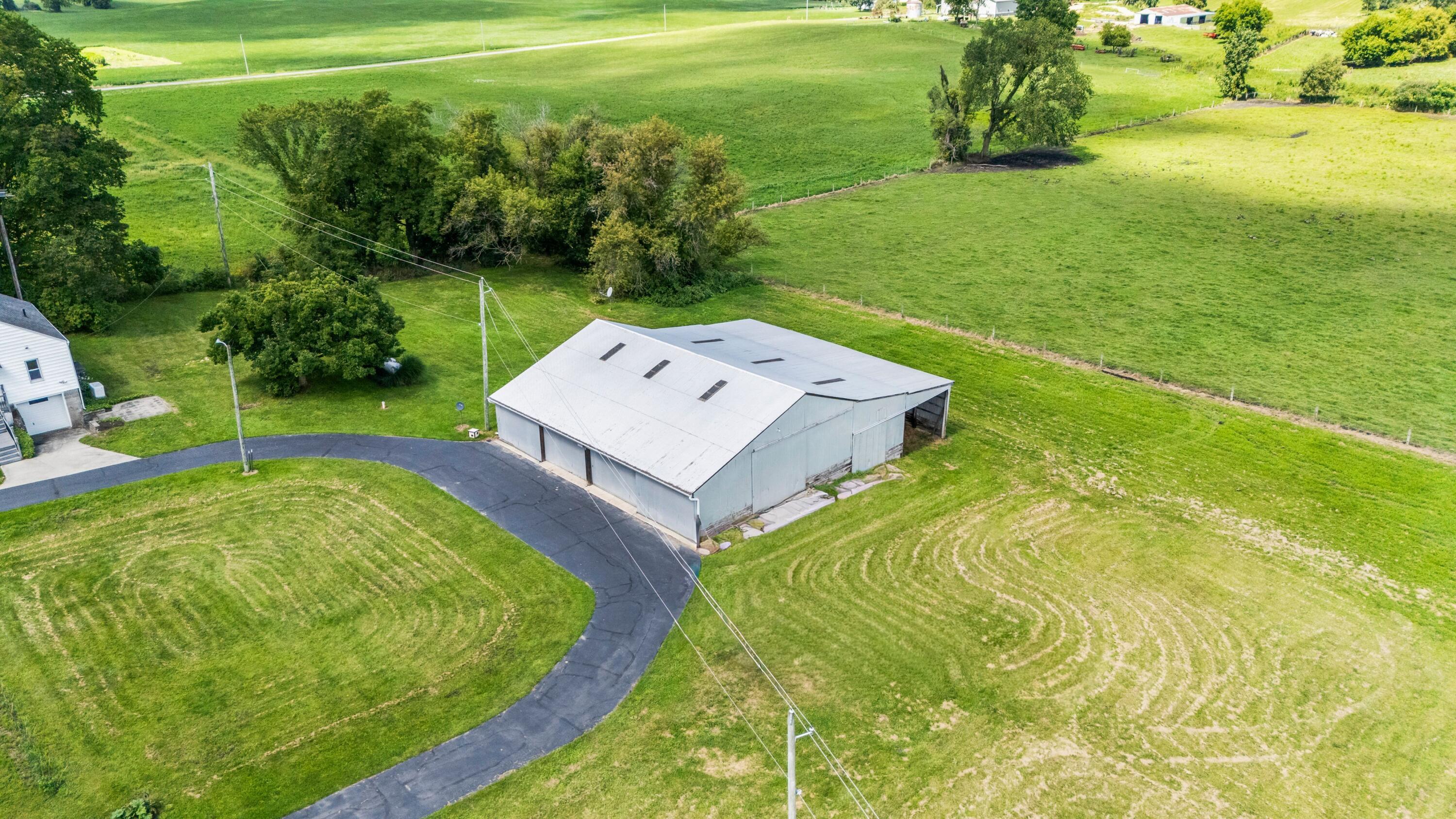 1815 E Glendora Road Buchanan MI 49107