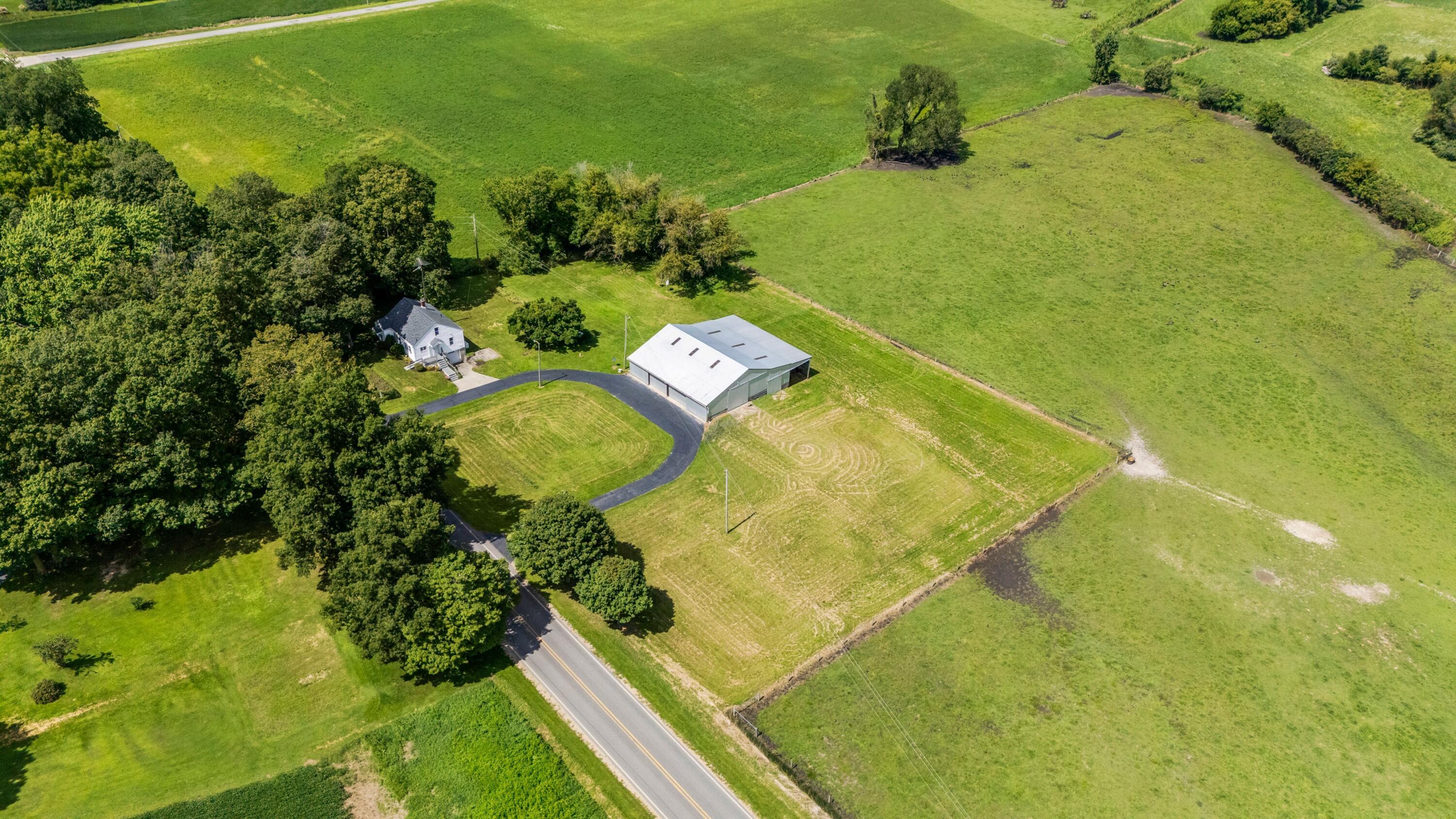 1815 E Glendora Road Buchanan MI 49107