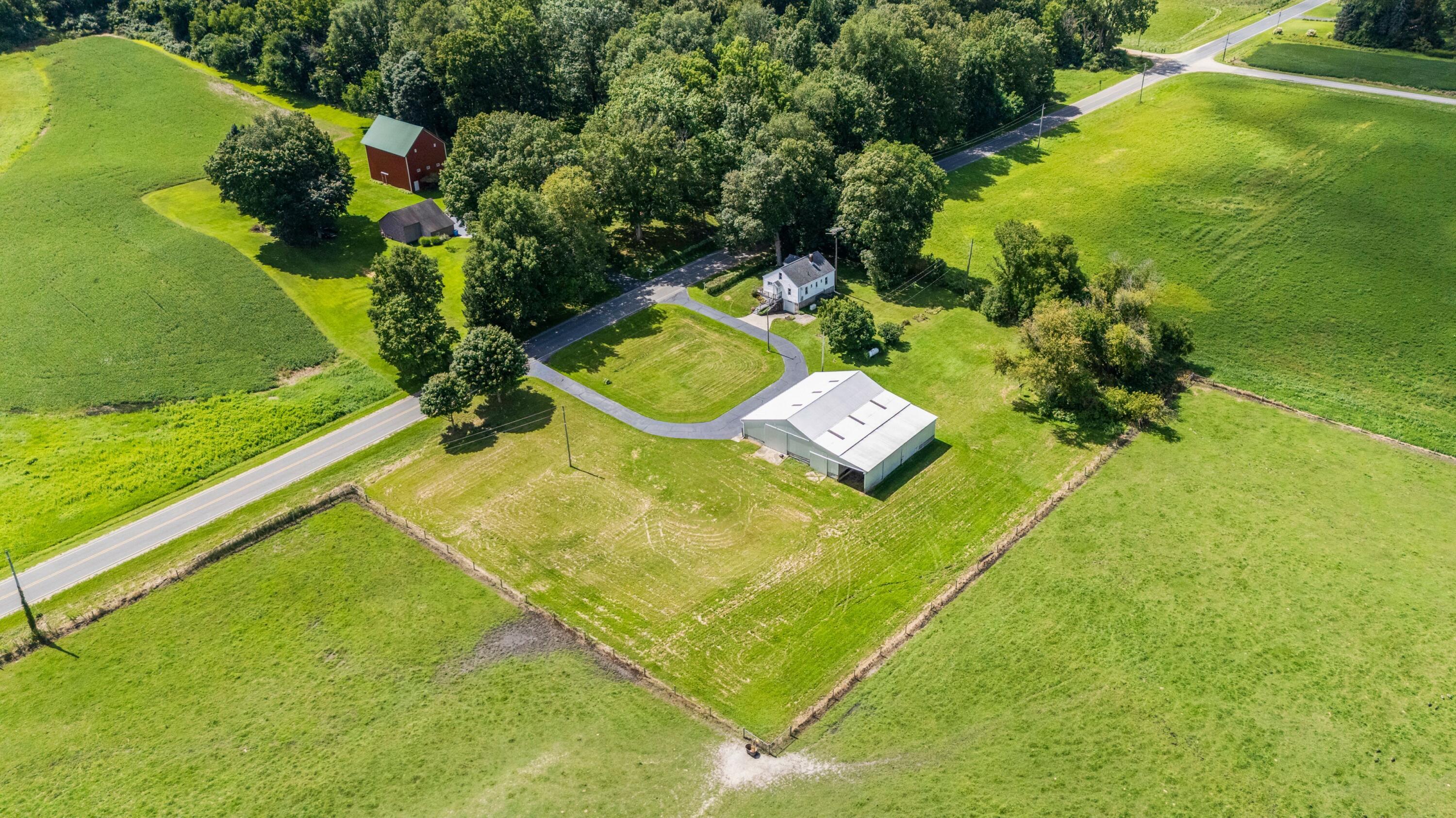 1815 E Glendora Road Buchanan MI 49107