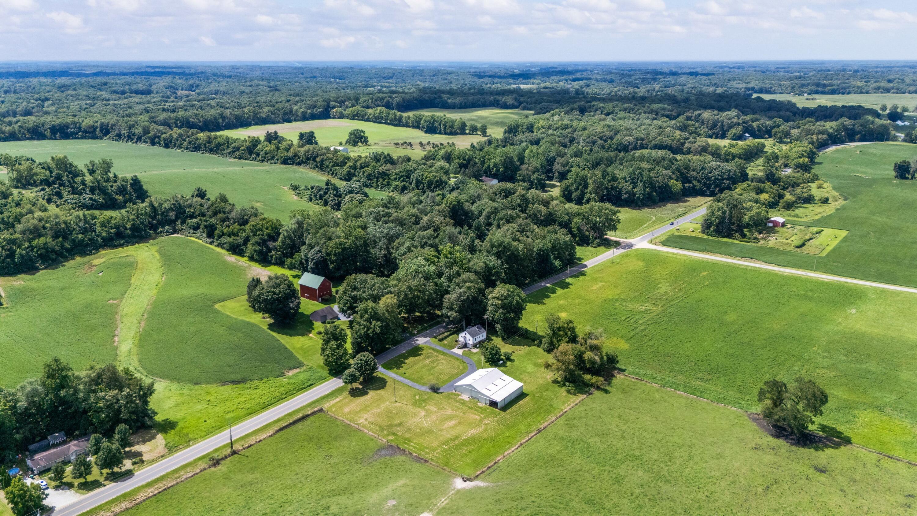 1815 E Glendora Road Buchanan MI 49107