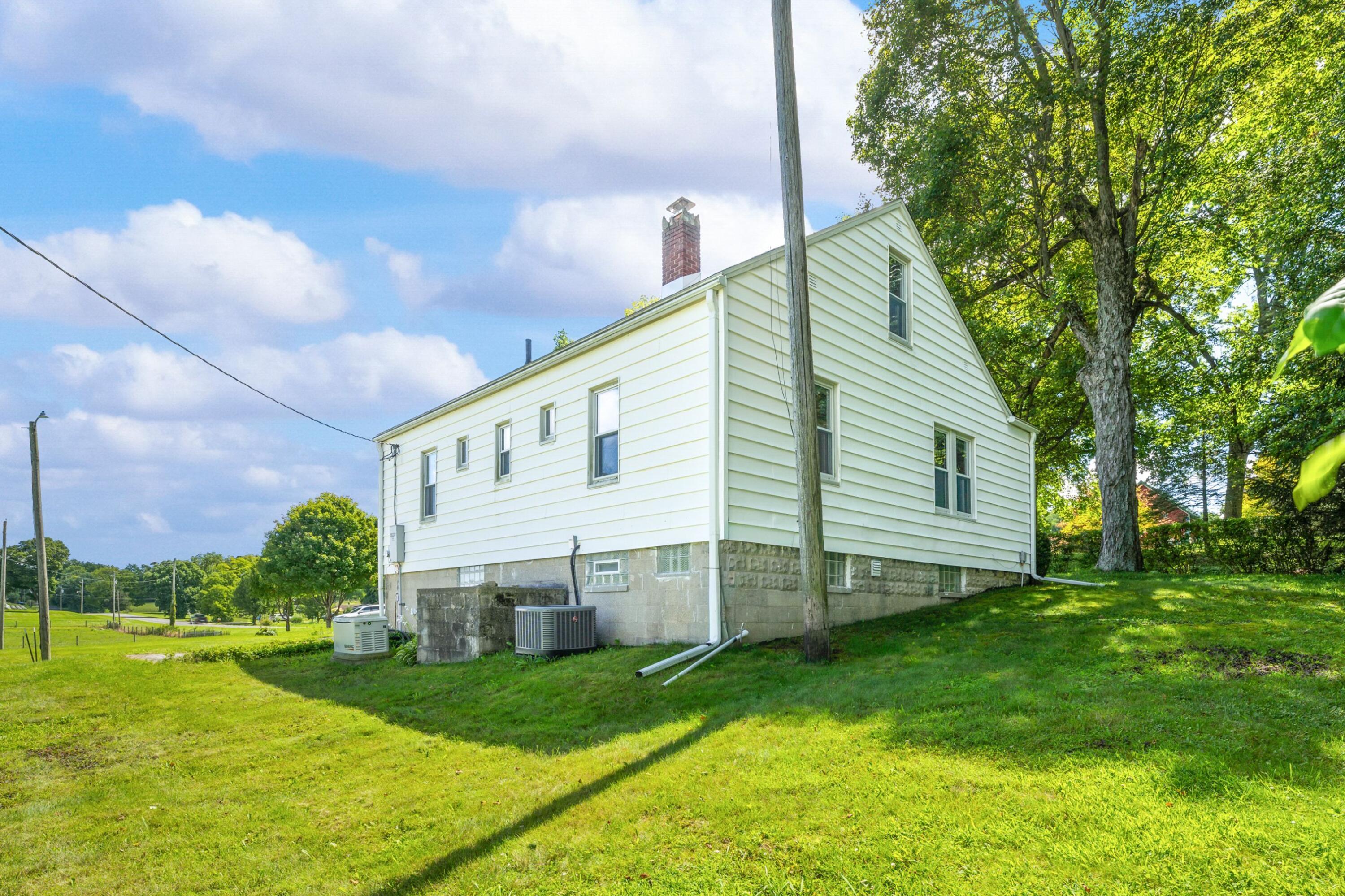 1815 E Glendora Road Buchanan MI 49107