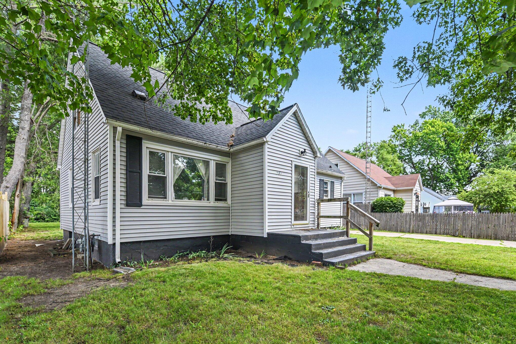 507 Summerfelt Drive Benton Harbor MI 49022