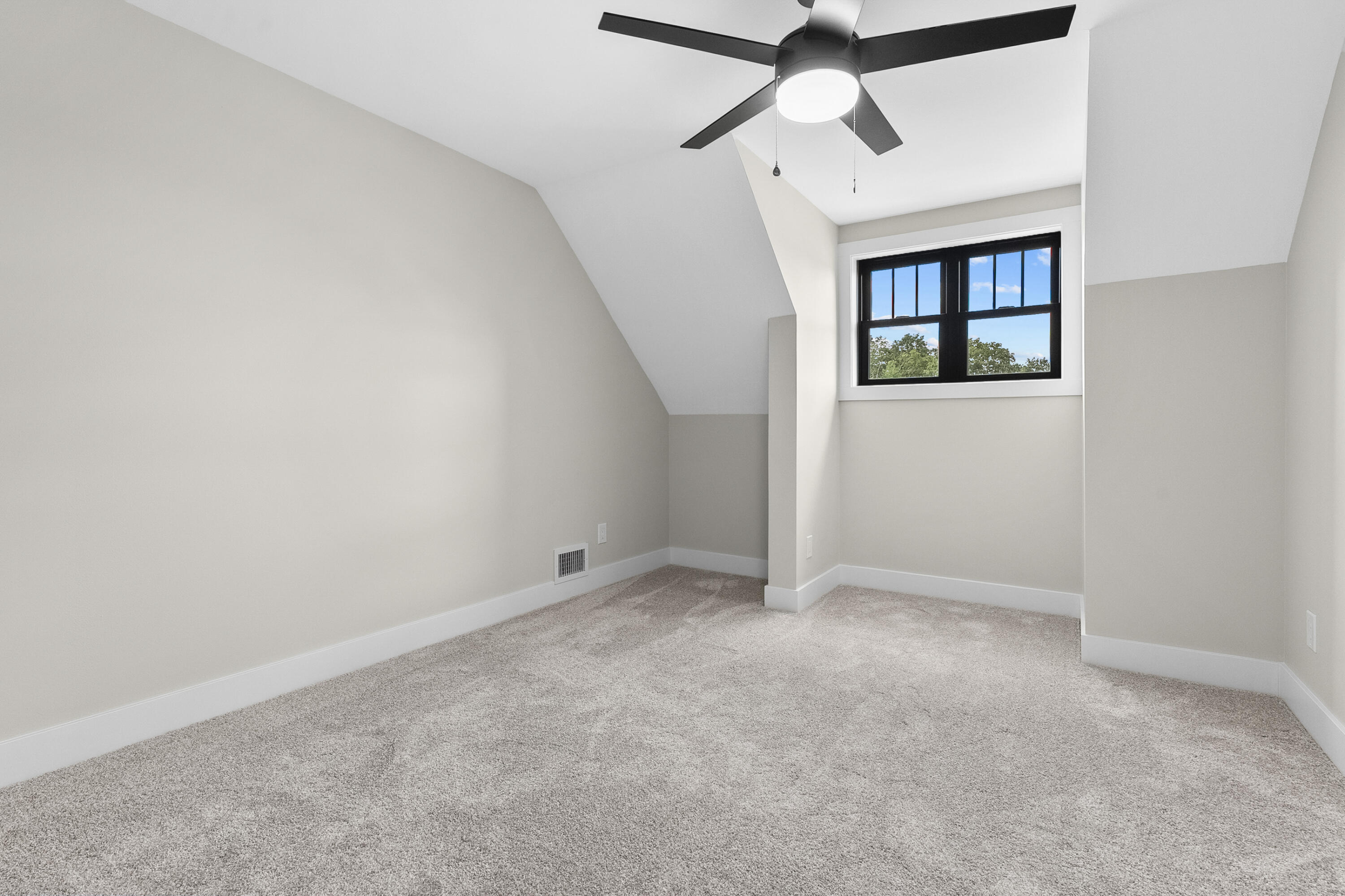 5217 Green Pine Lane Kalamazoo MI 49009
