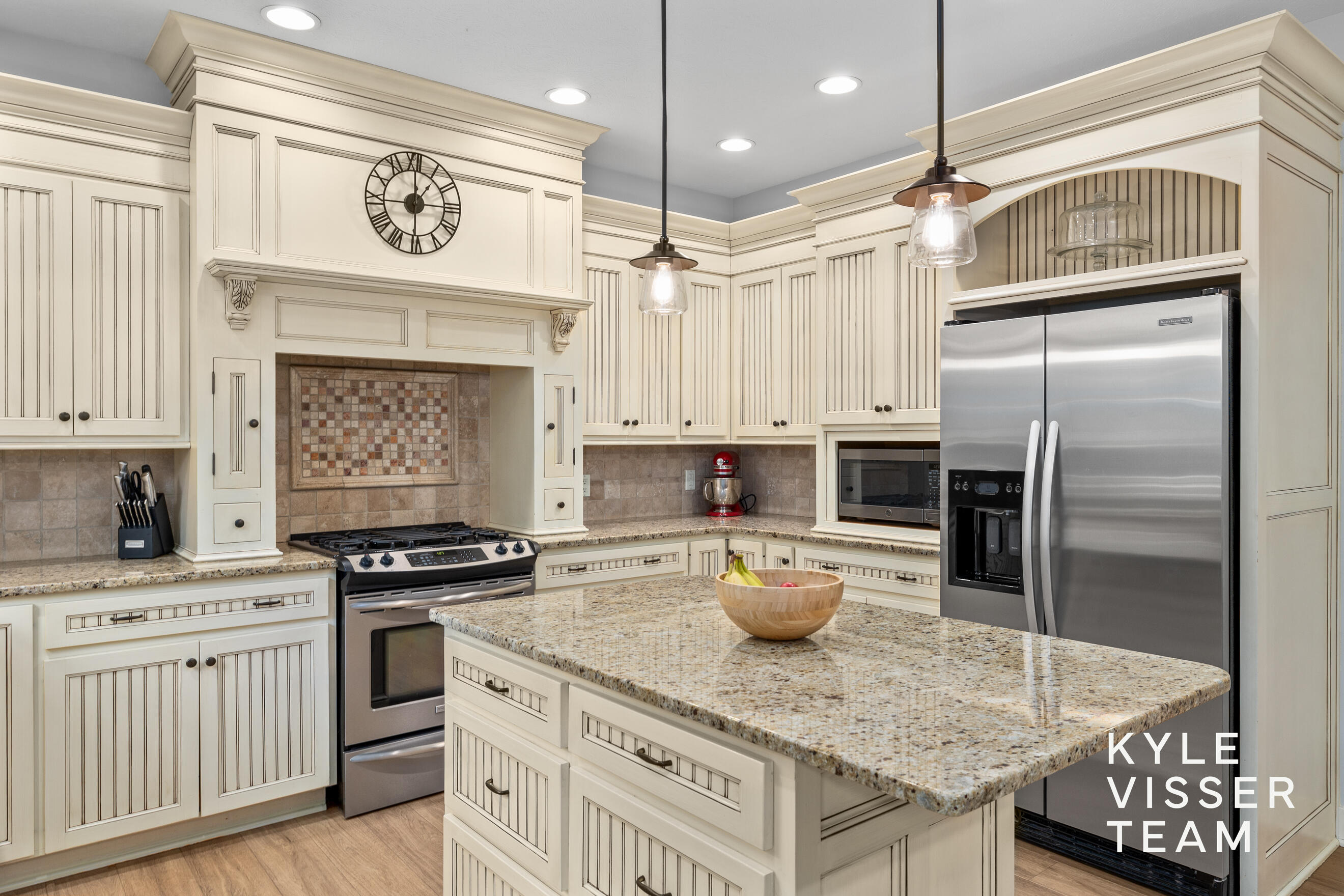 1622 Amberley Court SE East Grand Rapids MI 49506