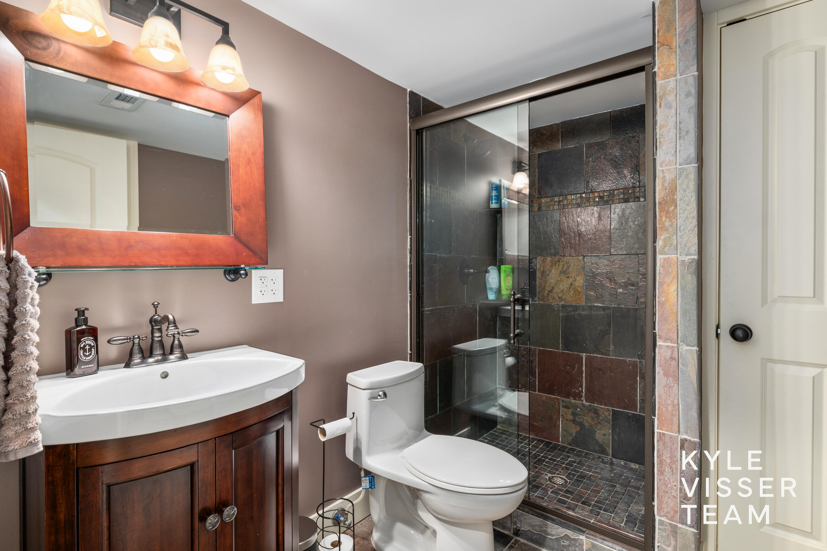 1622 Amberley Court SE East Grand Rapids MI 49506