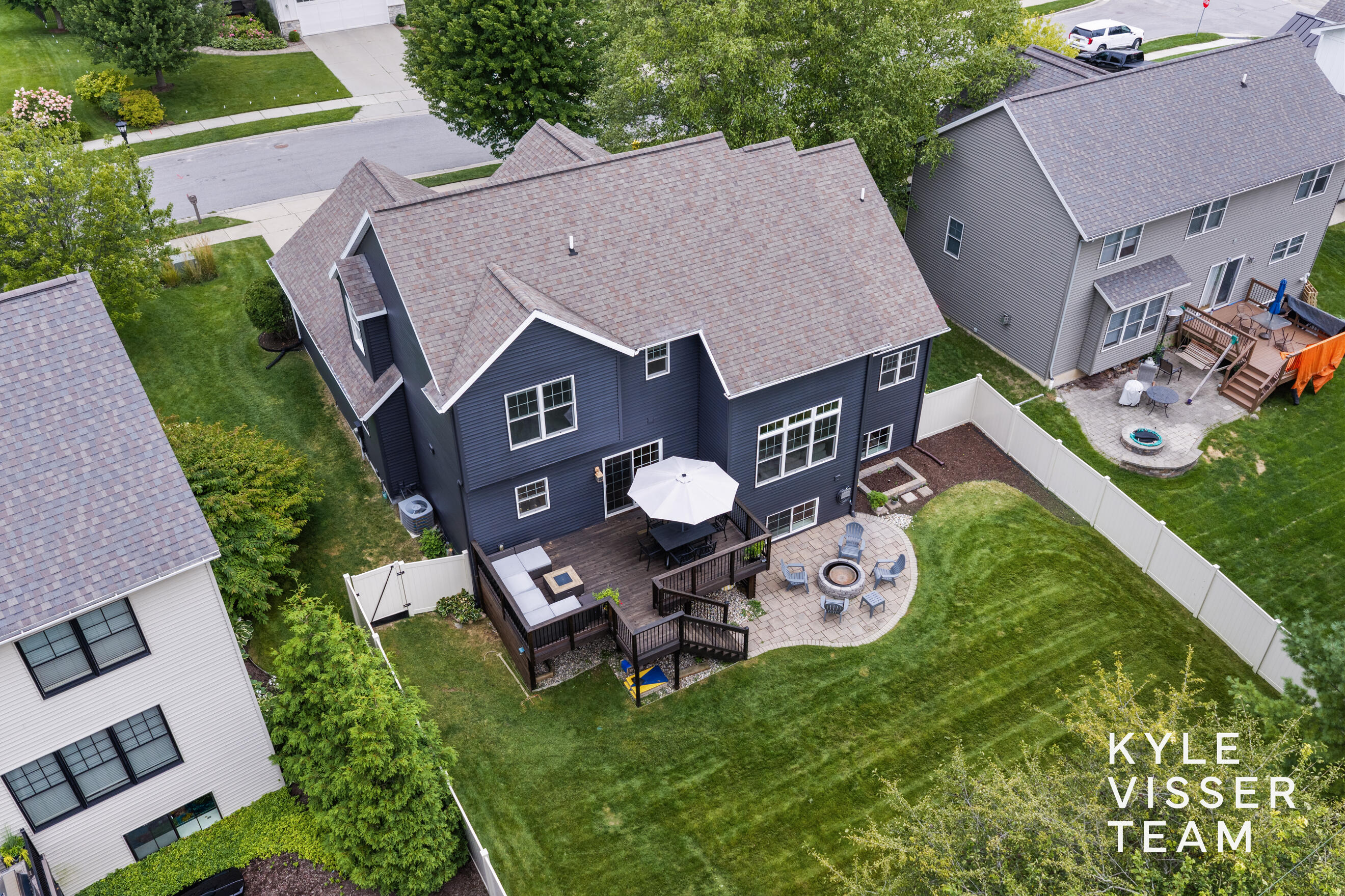 1622 Amberley Court SE East Grand Rapids MI 49506