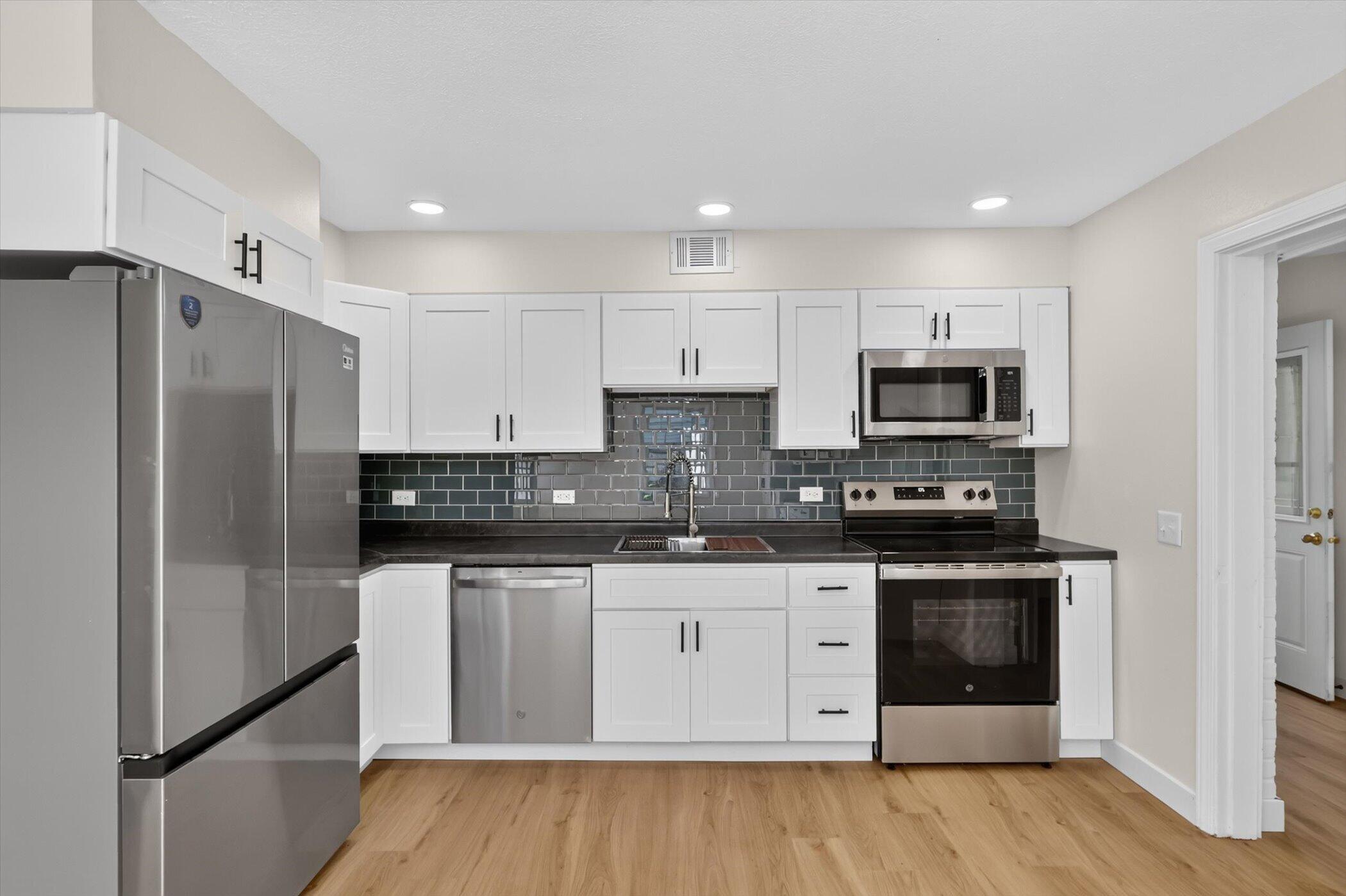 5073 E H Avenue Kalamazoo MI 49048