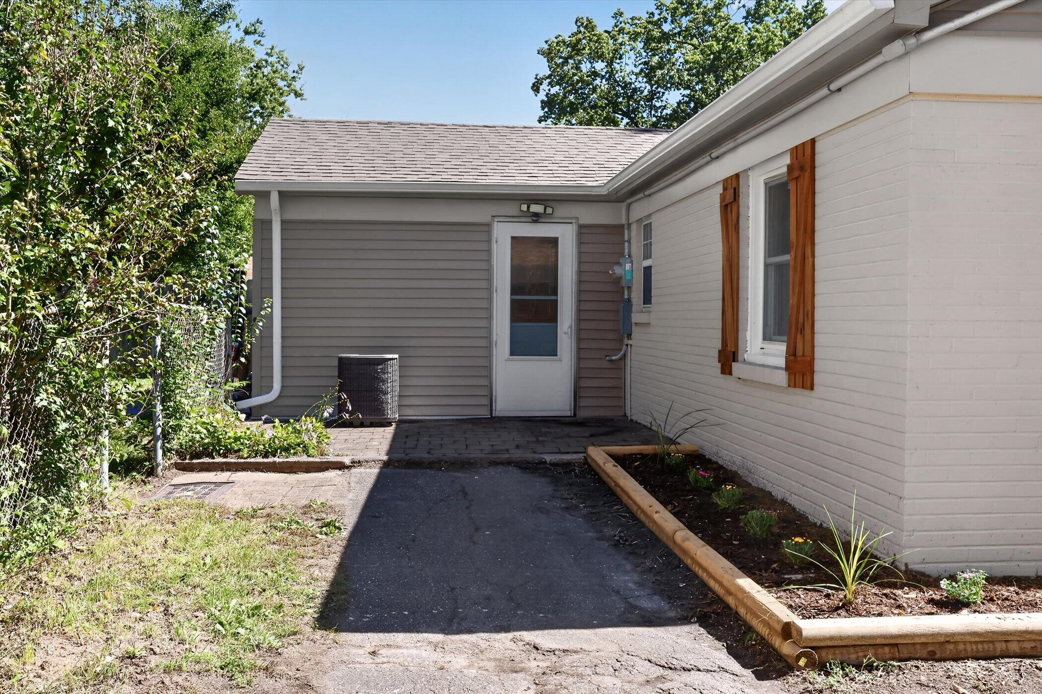 5073 E H Avenue Kalamazoo MI 49048