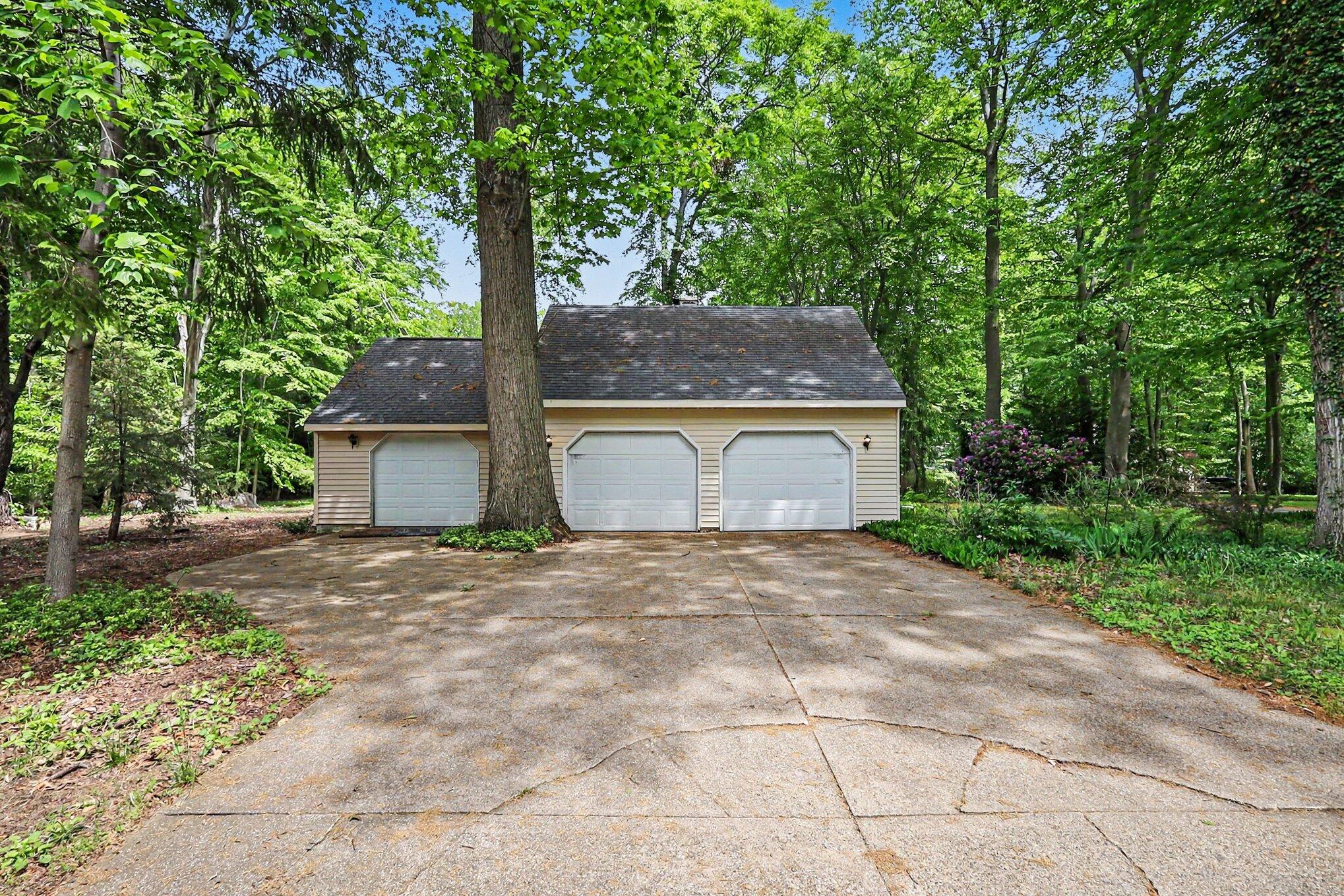 280 Portchester Road Holland MI 49424