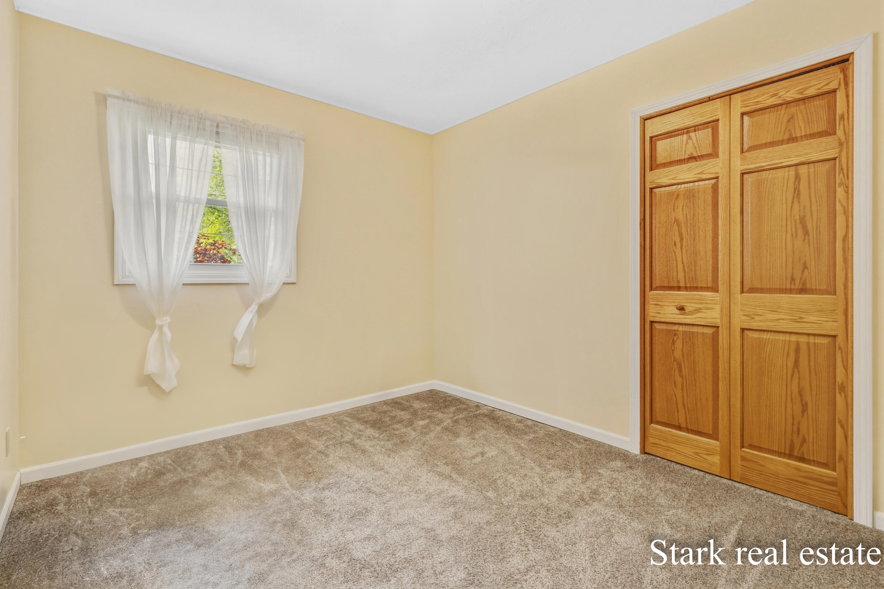 1290 Cardinal Circle Drive Muskegon MI 49445