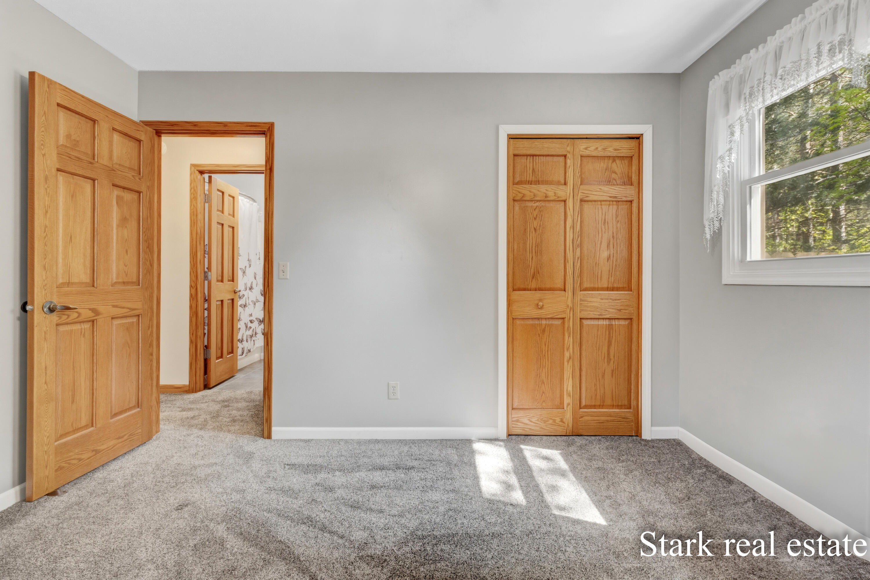 1290 Cardinal Circle Drive Muskegon MI 49445