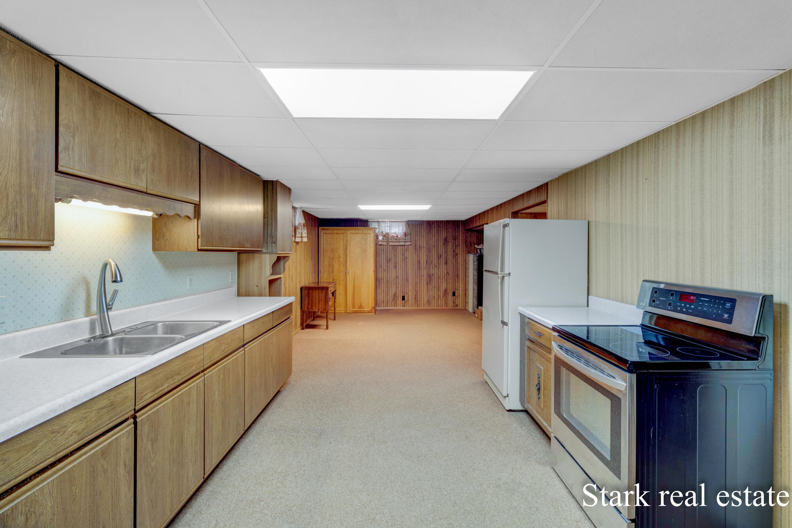 1290 Cardinal Circle Drive Muskegon MI 49445
