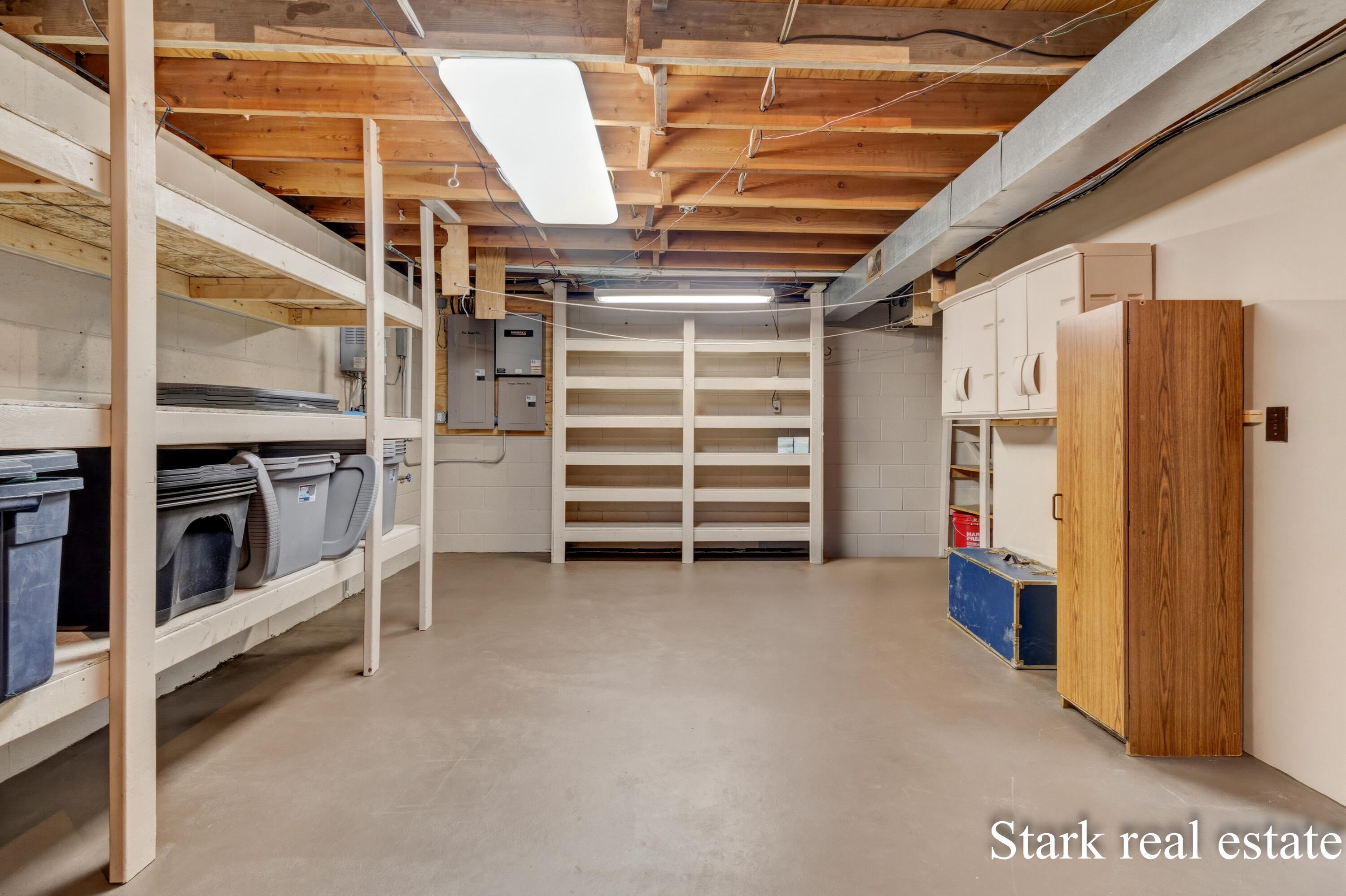 1290 Cardinal Circle Drive Muskegon MI 49445