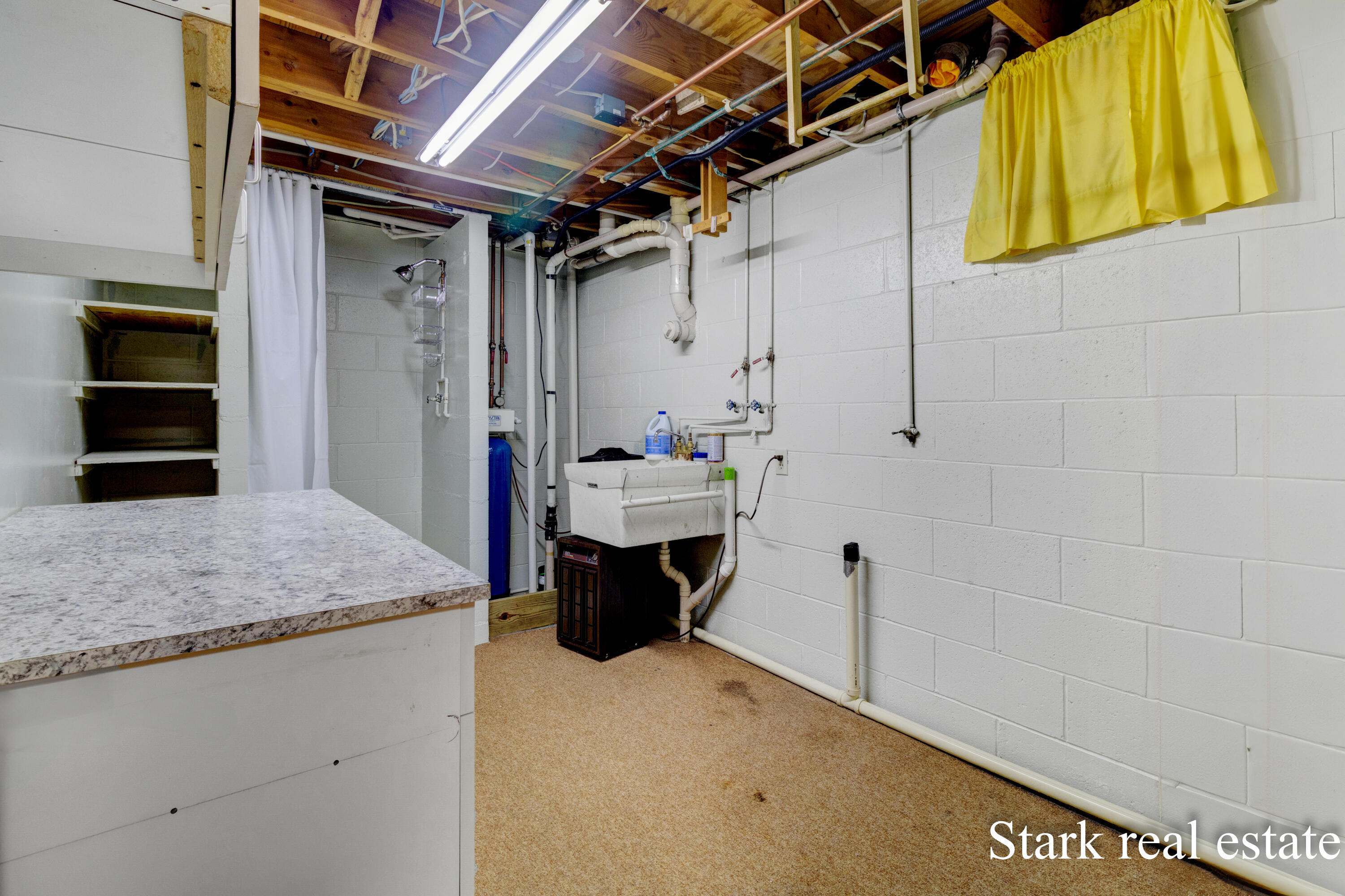 1290 Cardinal Circle Drive Muskegon MI 49445