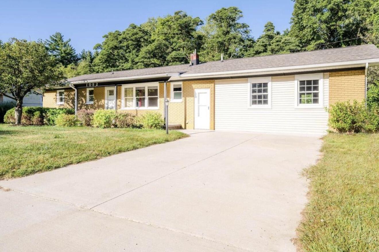 1082 Louis Street Benton Harbor MI 49022