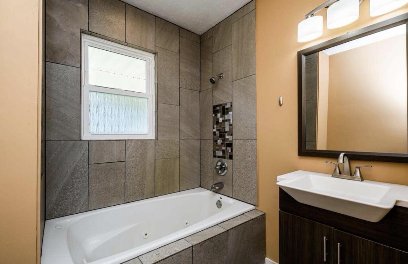 1082 Louis Street Benton Harbor MI 49022
