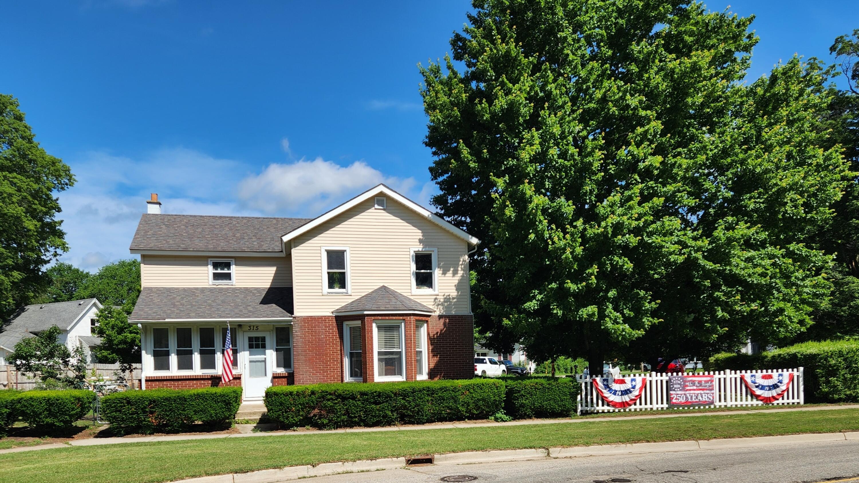 315 N Main Street Allegan MI 49010