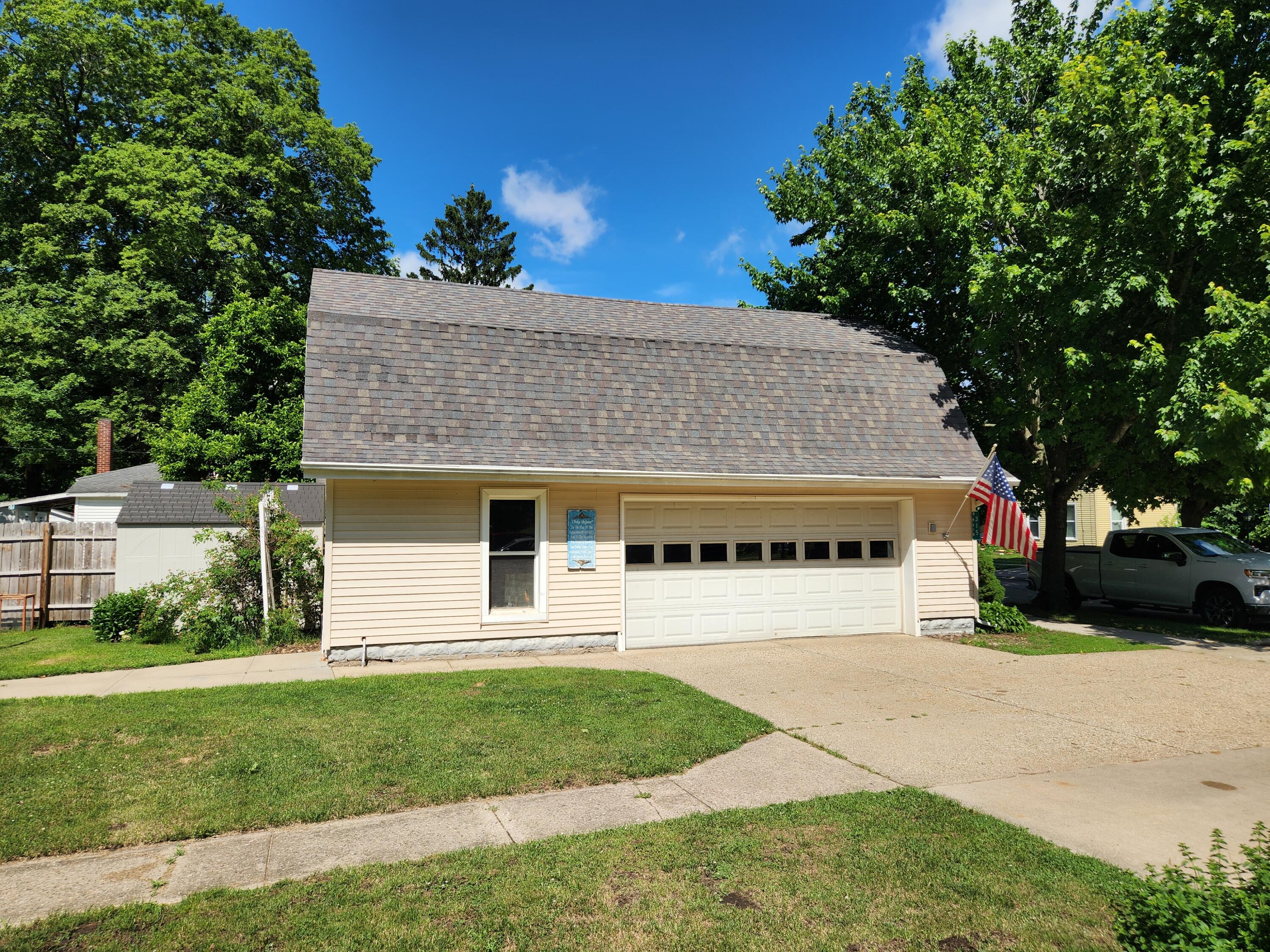 315 N Main Street Allegan MI 49010