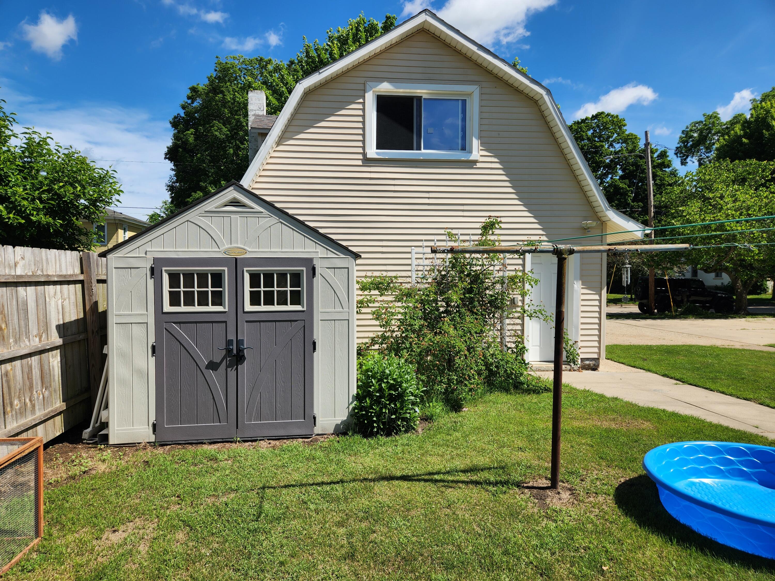 315 N Main Street Allegan MI 49010