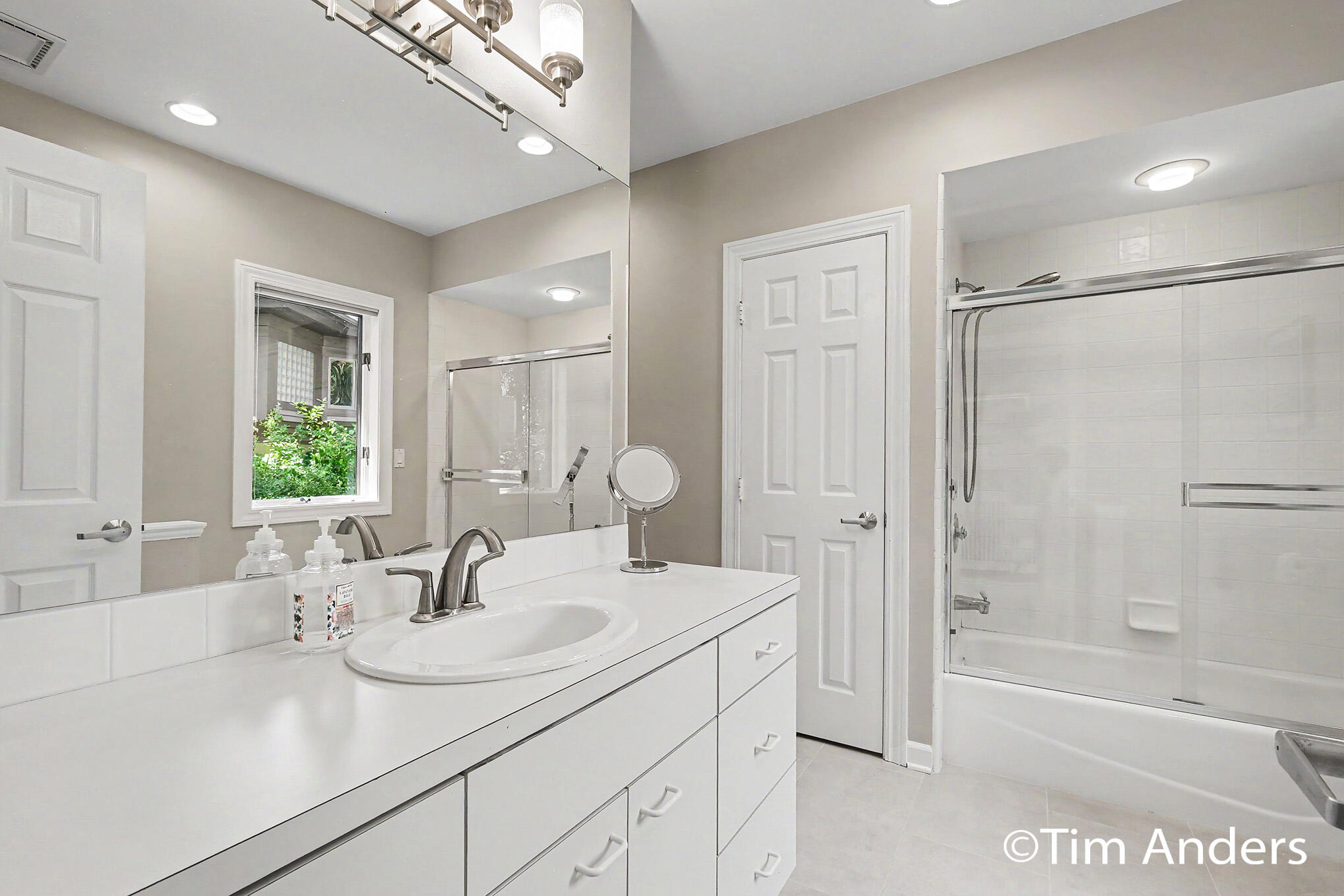 3433 Meadowood Trail Drive SE Grand Rapids MI 49546