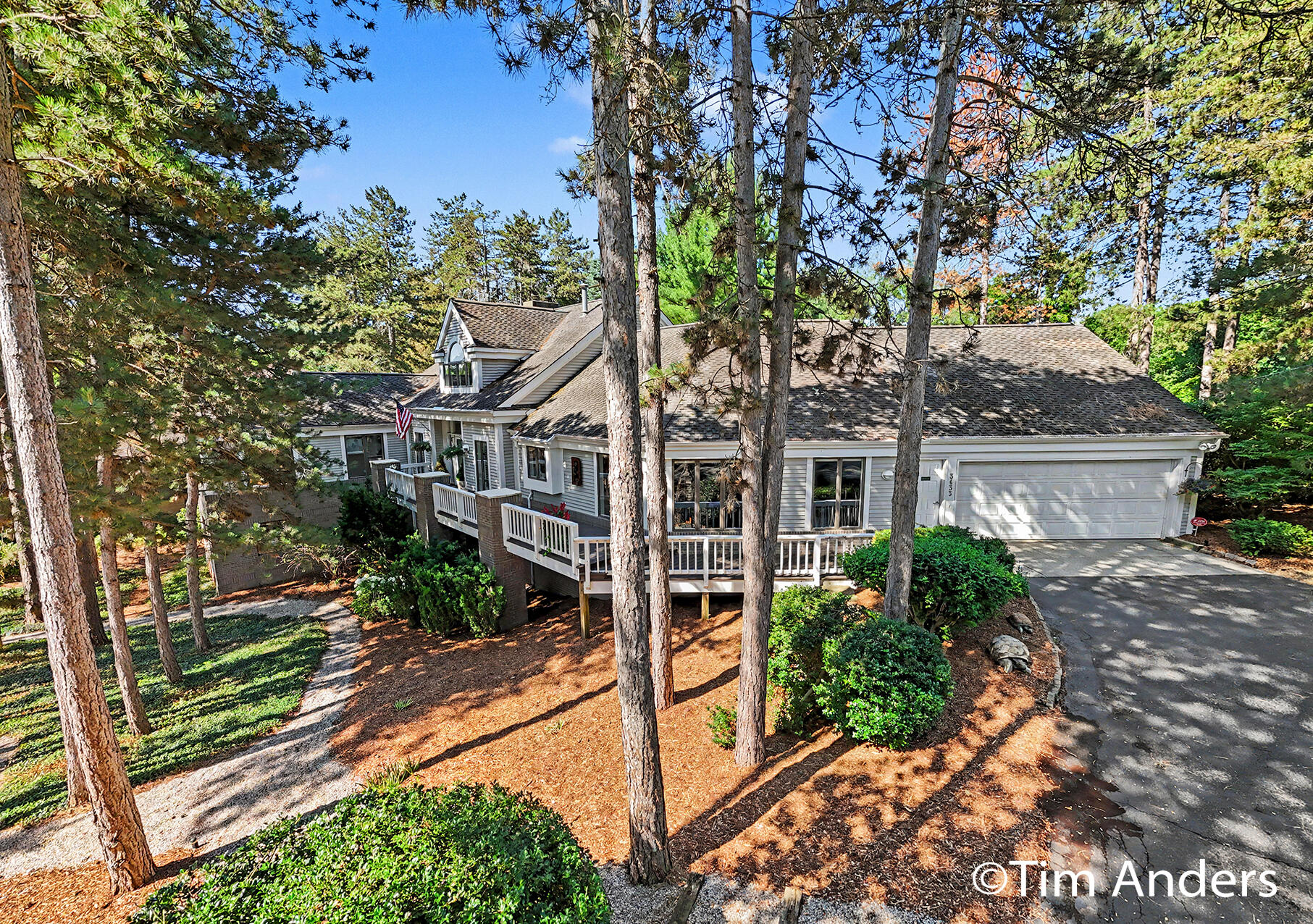 3433 Meadowood Trail Drive SE Grand Rapids MI 49546