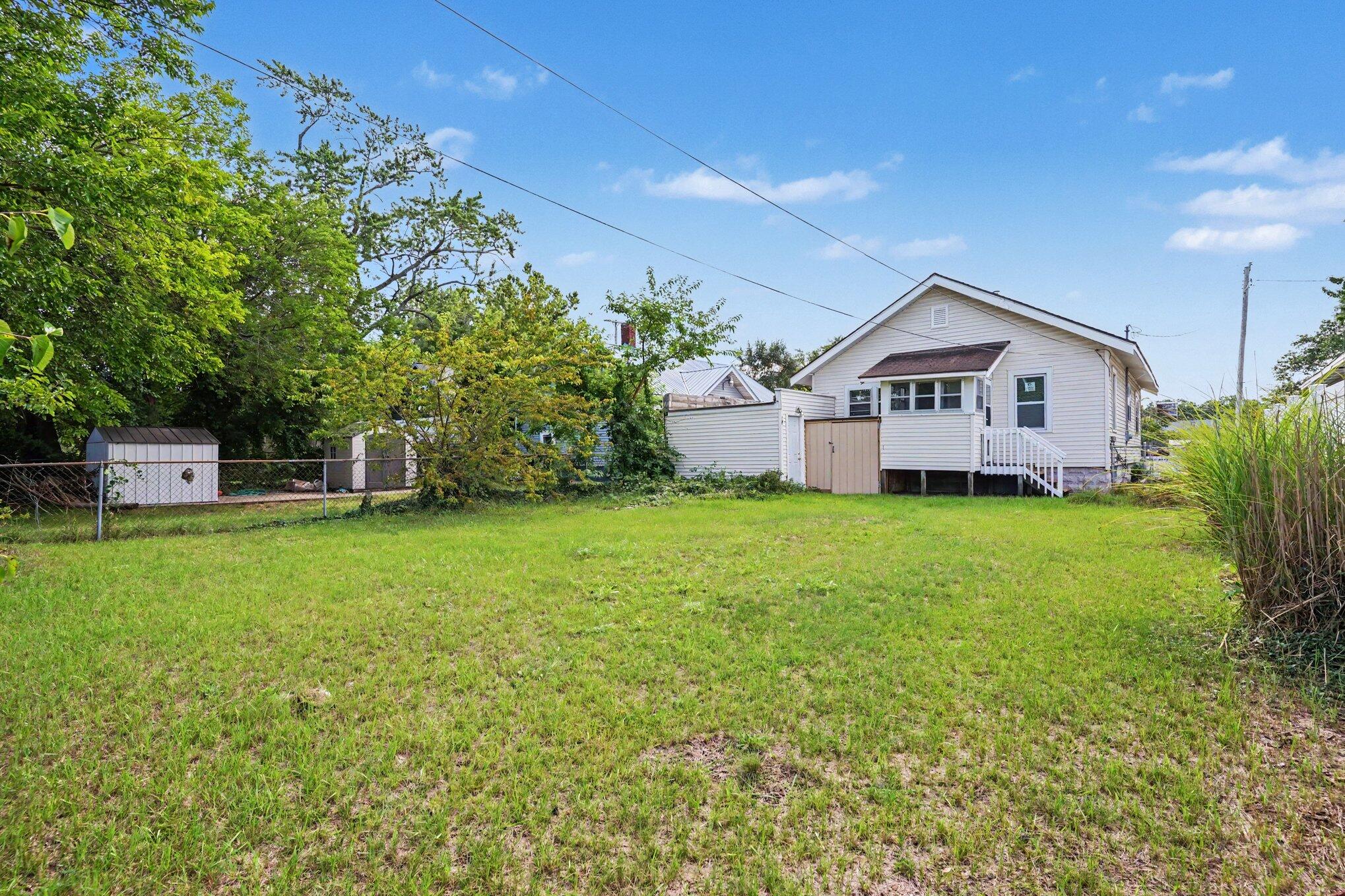 436 Catawba Avenue Muskegon MI 49442