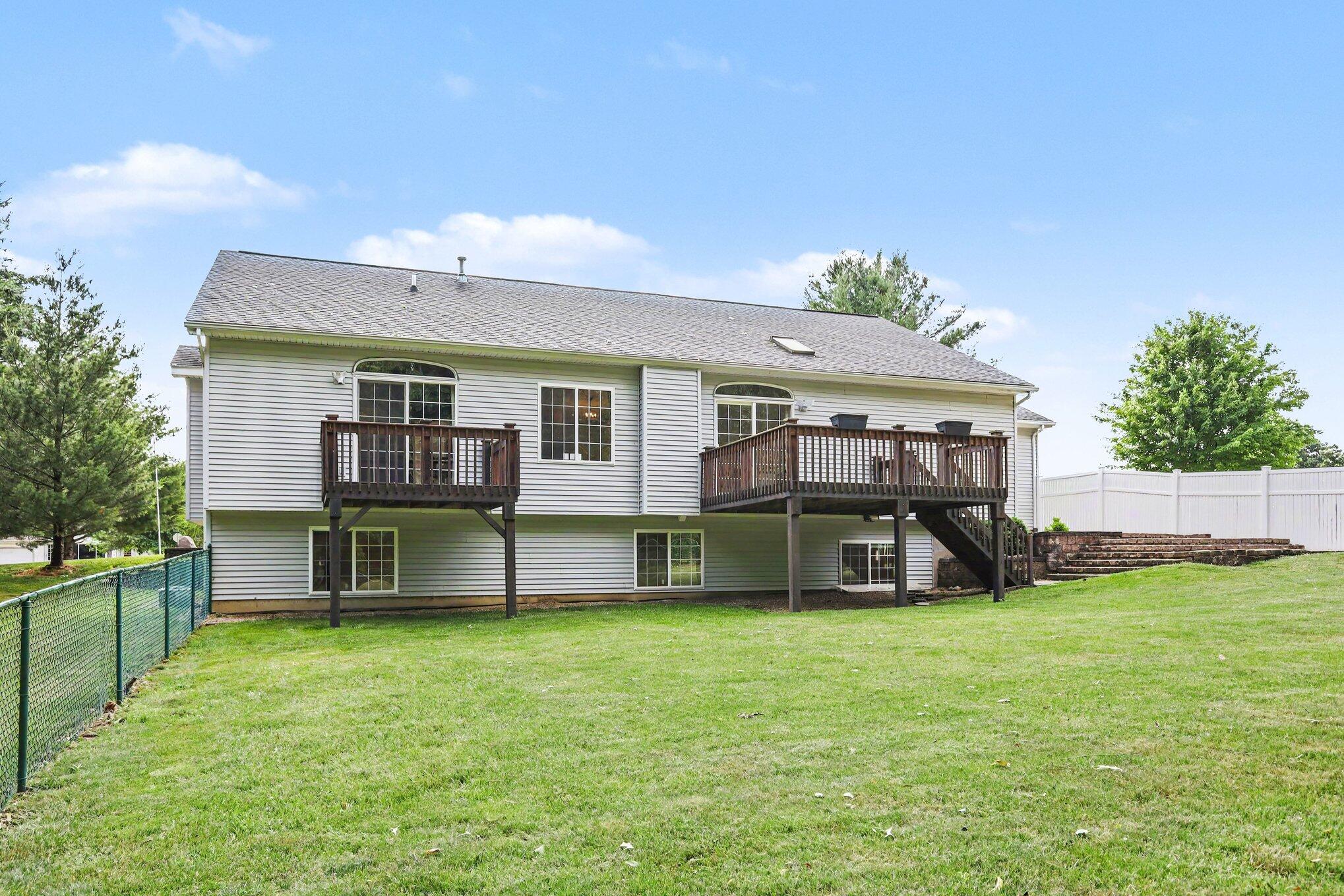 7997 Rolling Meadows Drive Kalamazoo MI 49009