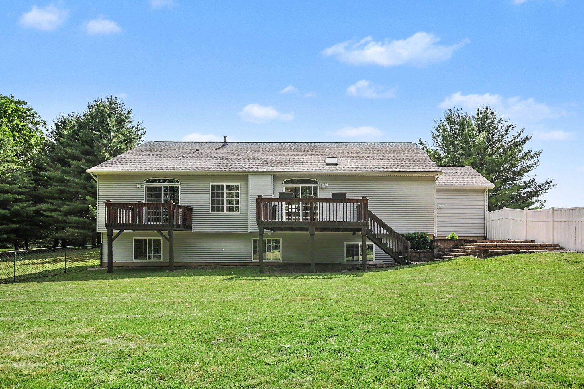 7997 Rolling Meadows Drive Kalamazoo MI 49009