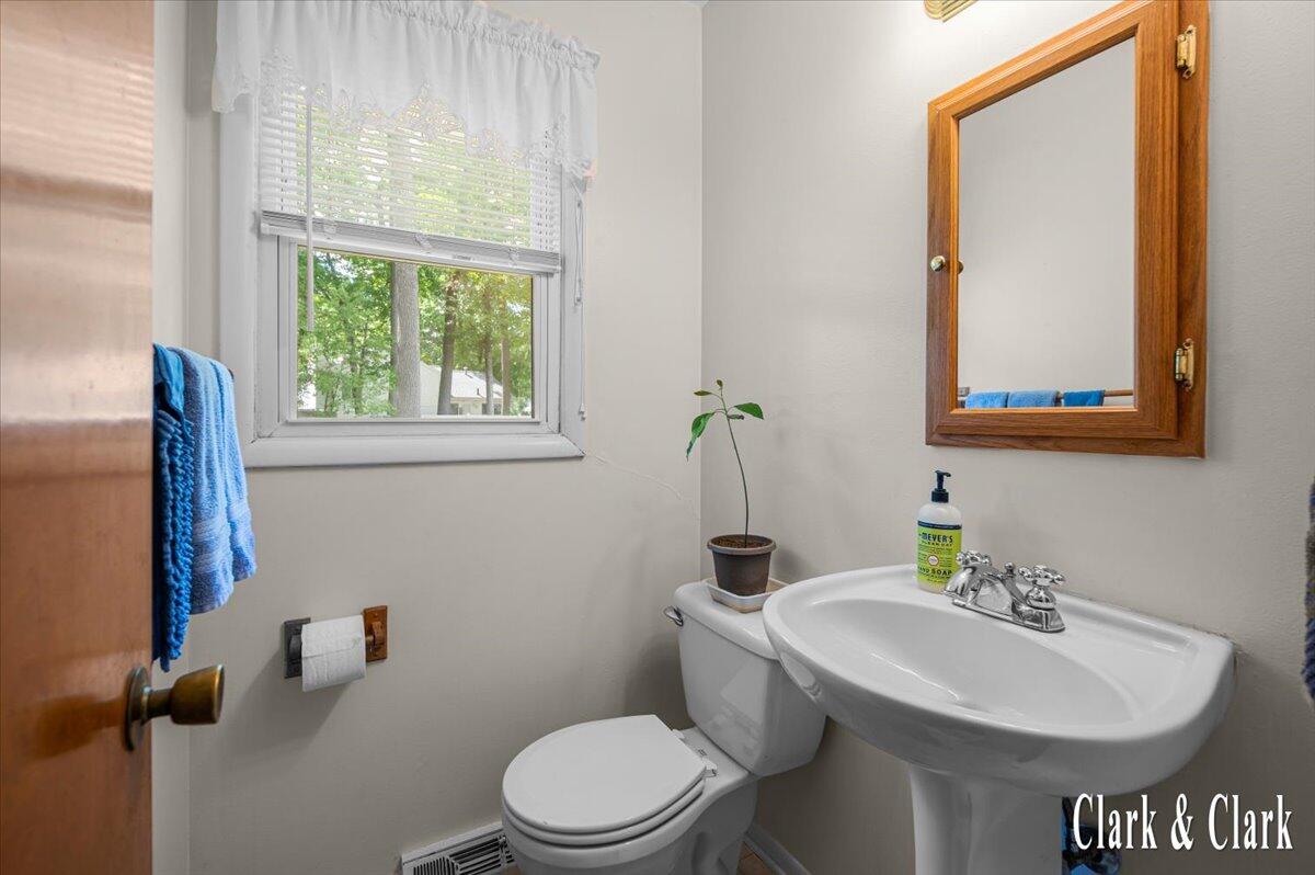 4747 Marshall Avenue SE Grand Rapids MI 49508
