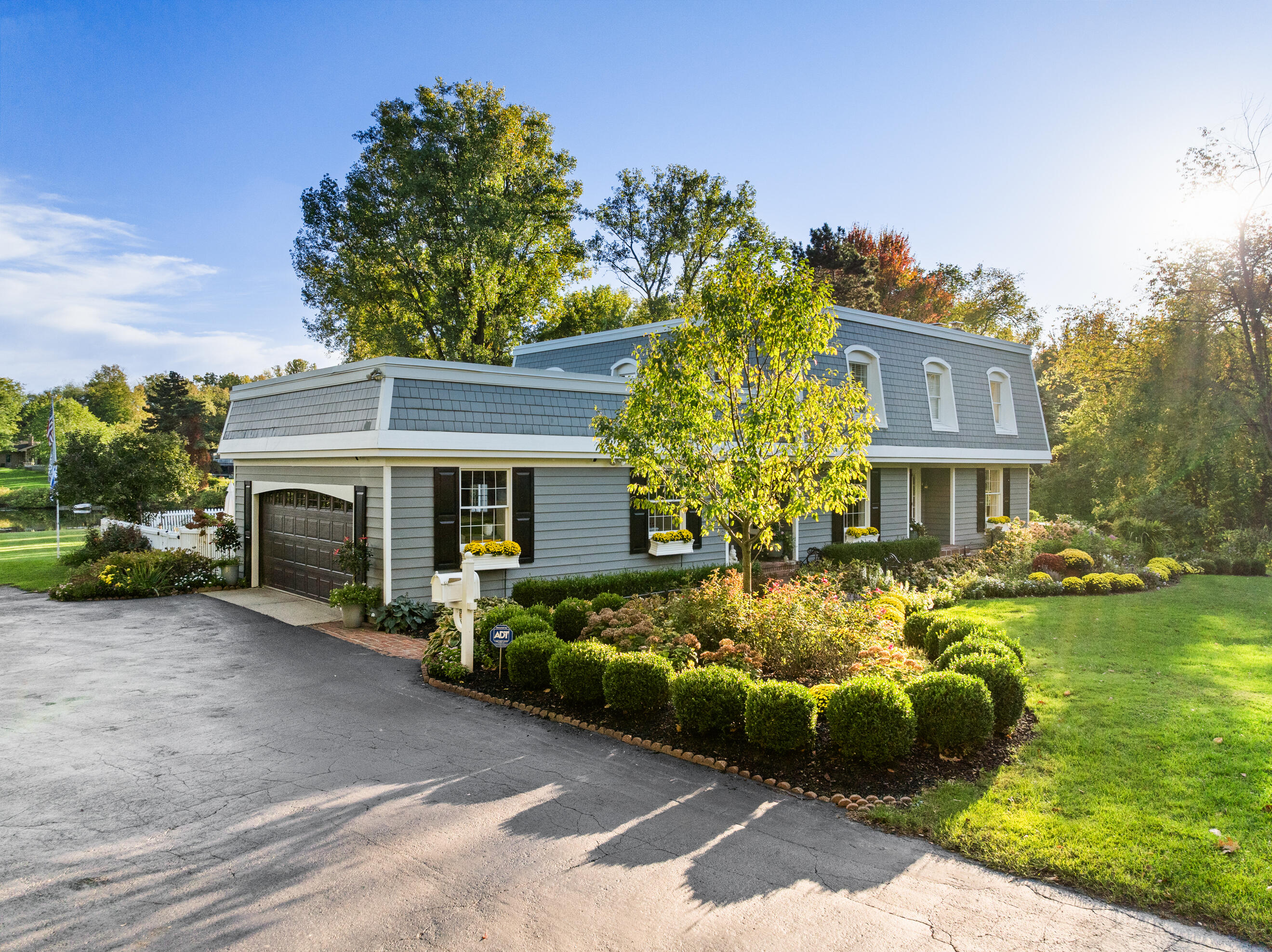 4090 E Fulton Street Grand Rapids MI 49546