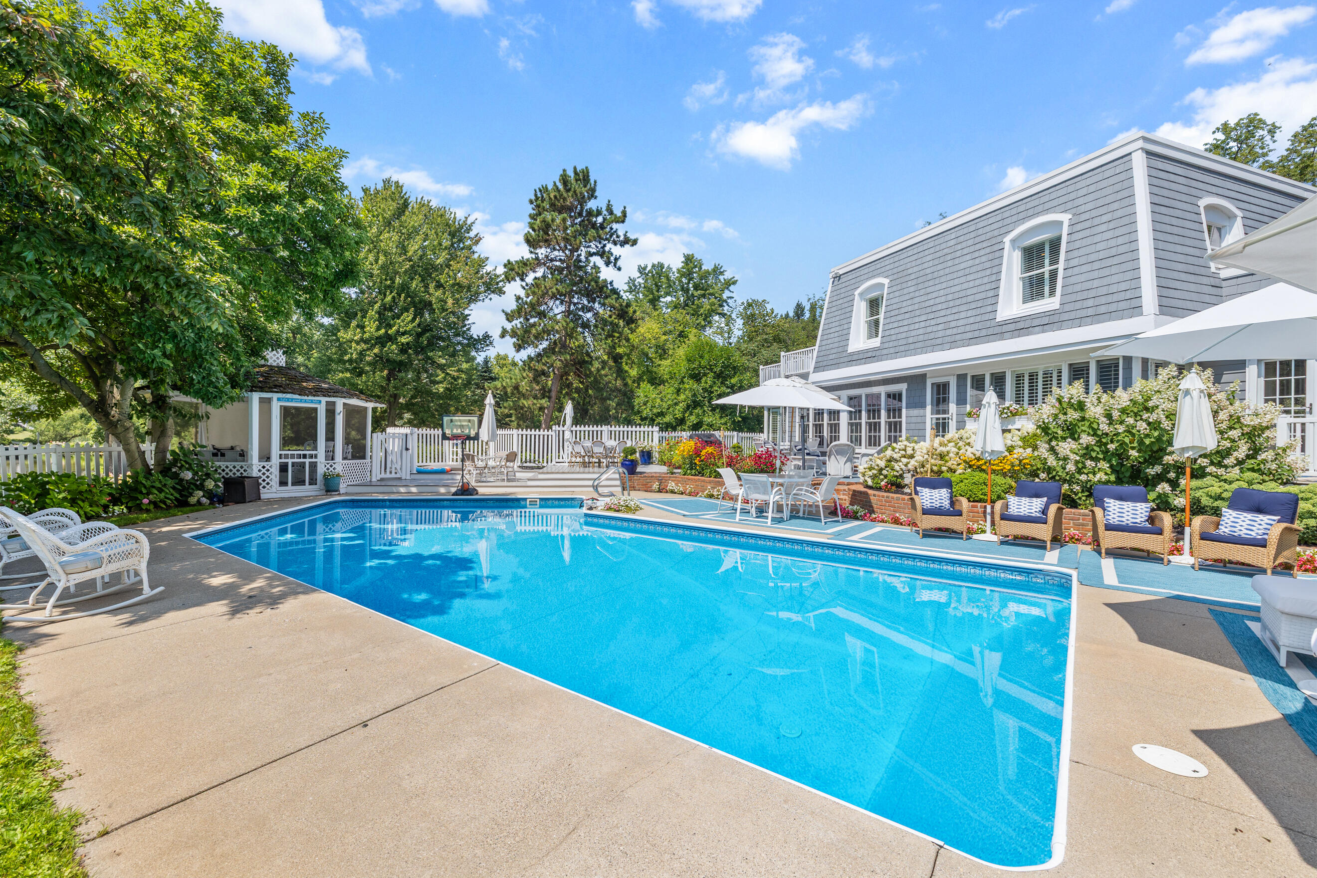 4090 E Fulton Street Grand Rapids MI 49546