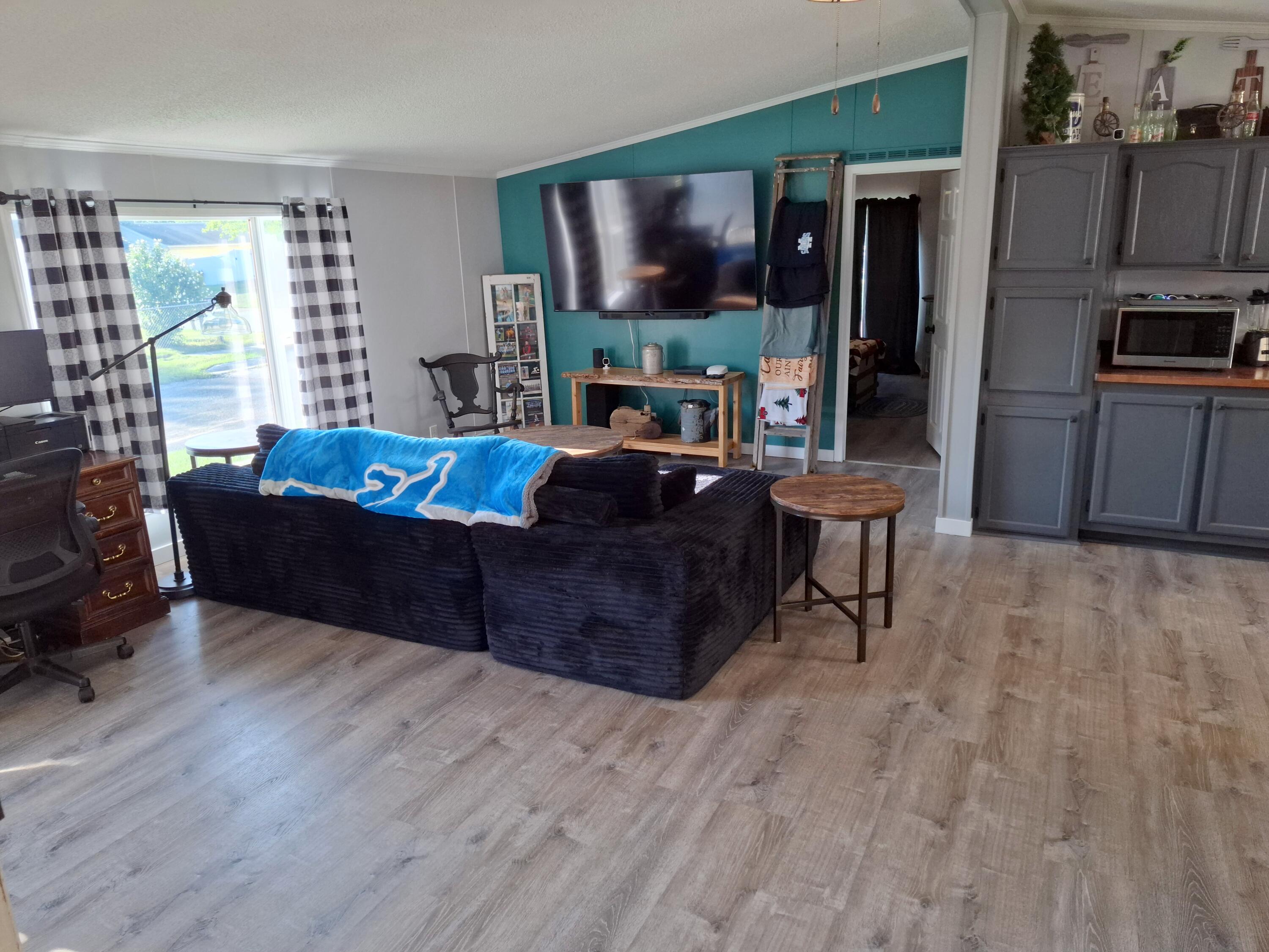 931 W Barney Avenue Muskegon MI 49441