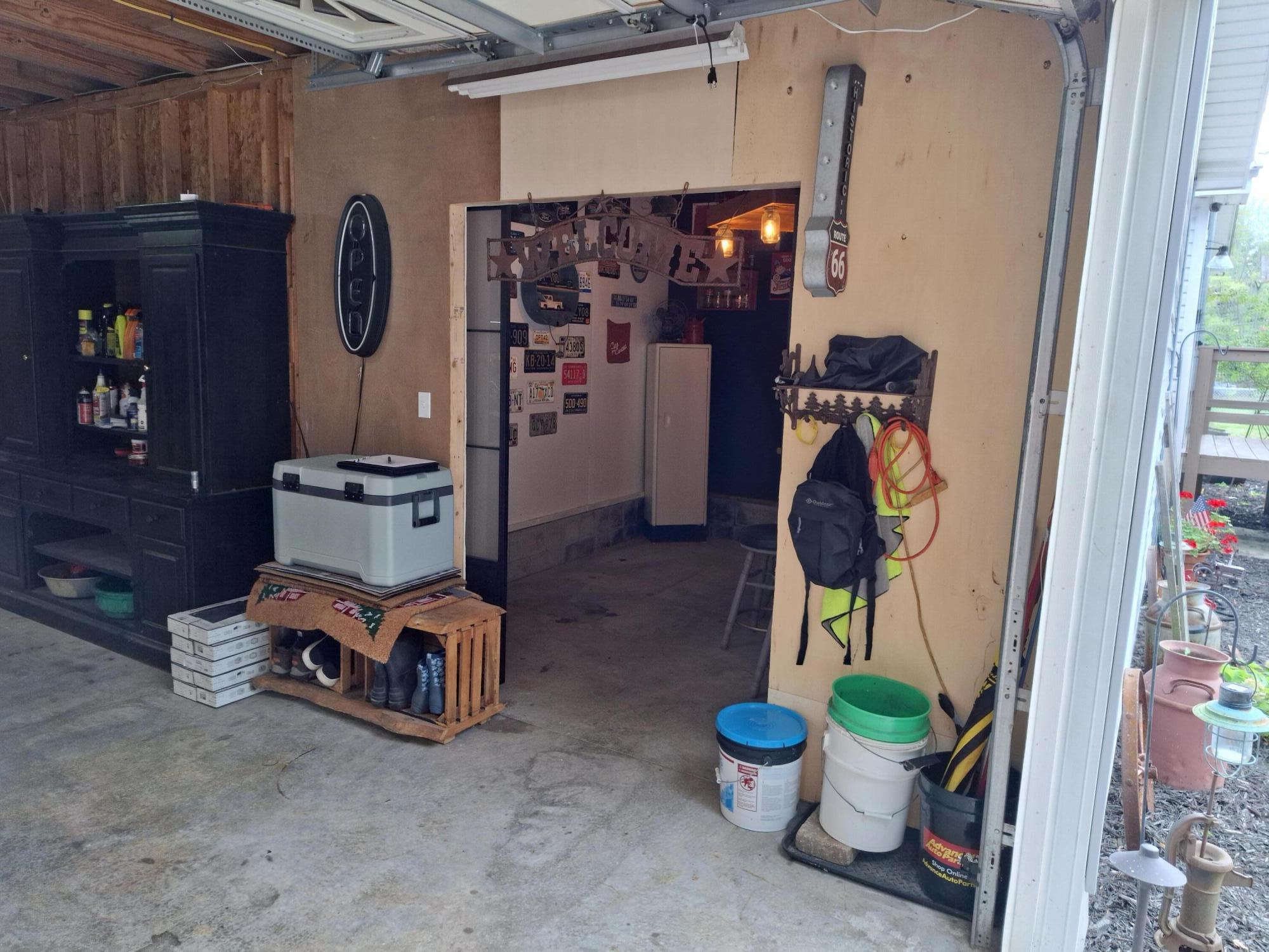 931 W Barney Avenue Muskegon MI 49441