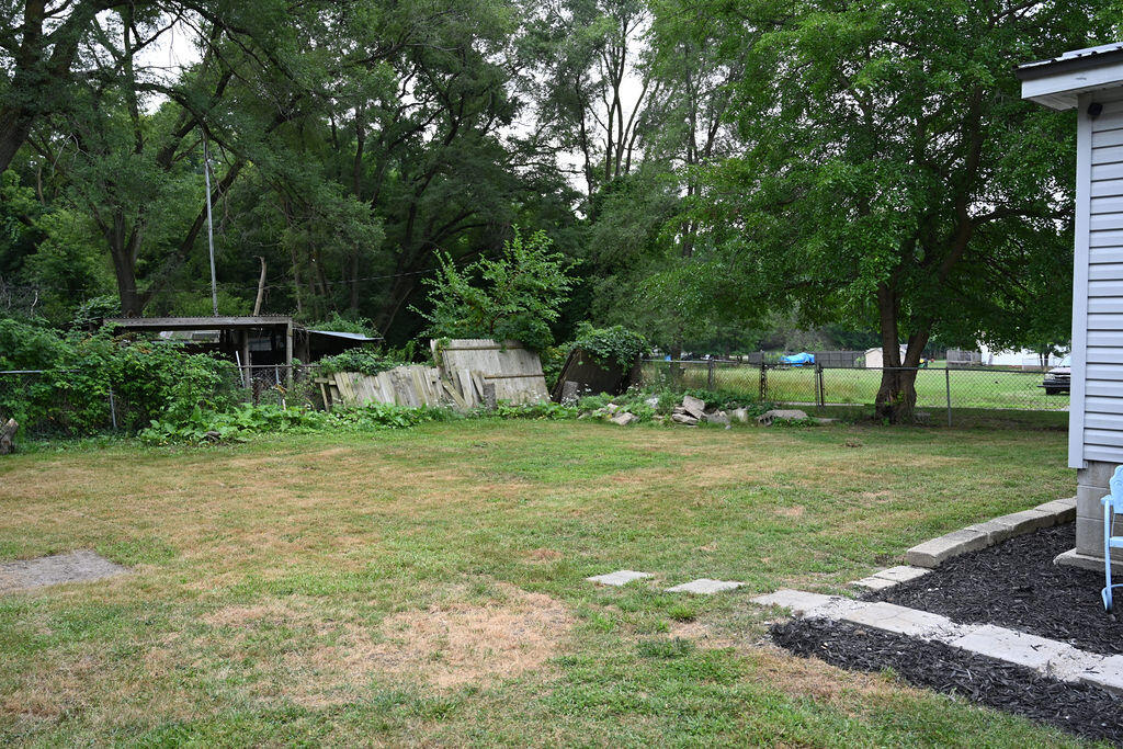 931 W Barney Avenue Muskegon MI 49441