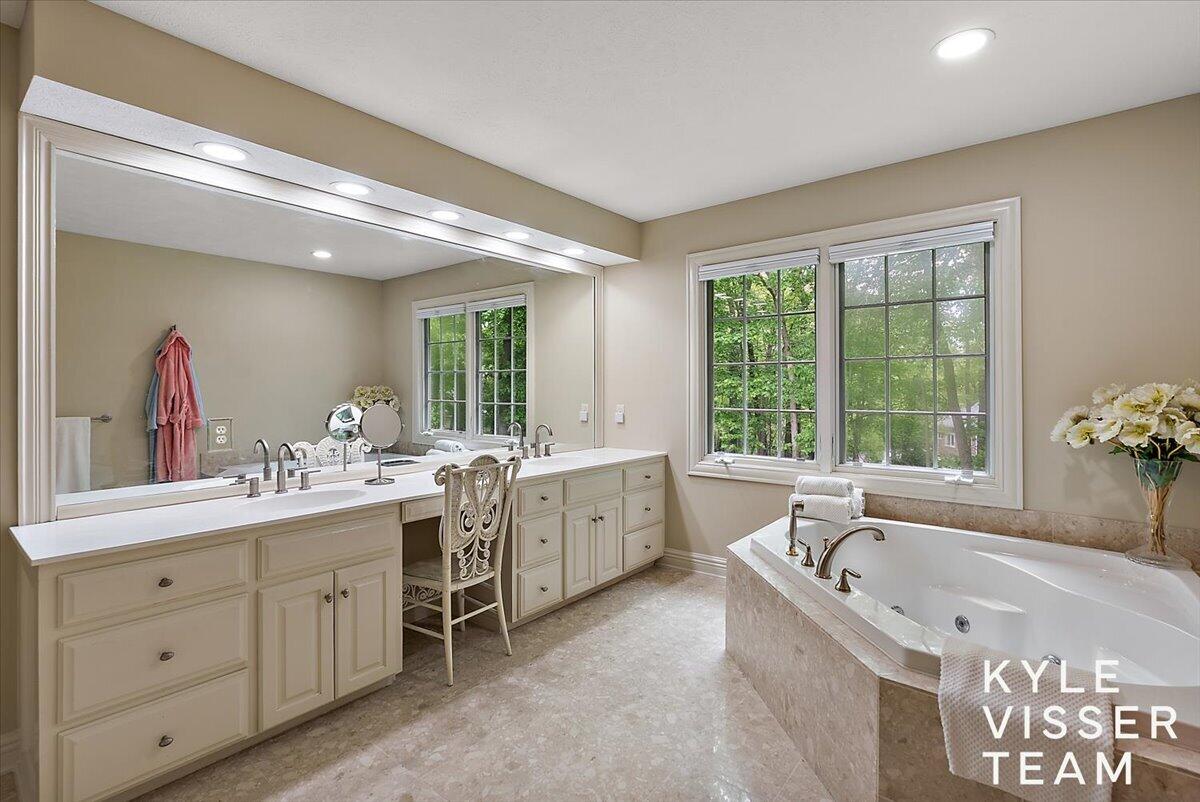 4608 Old Grand River Trail NE Ada MI 49301