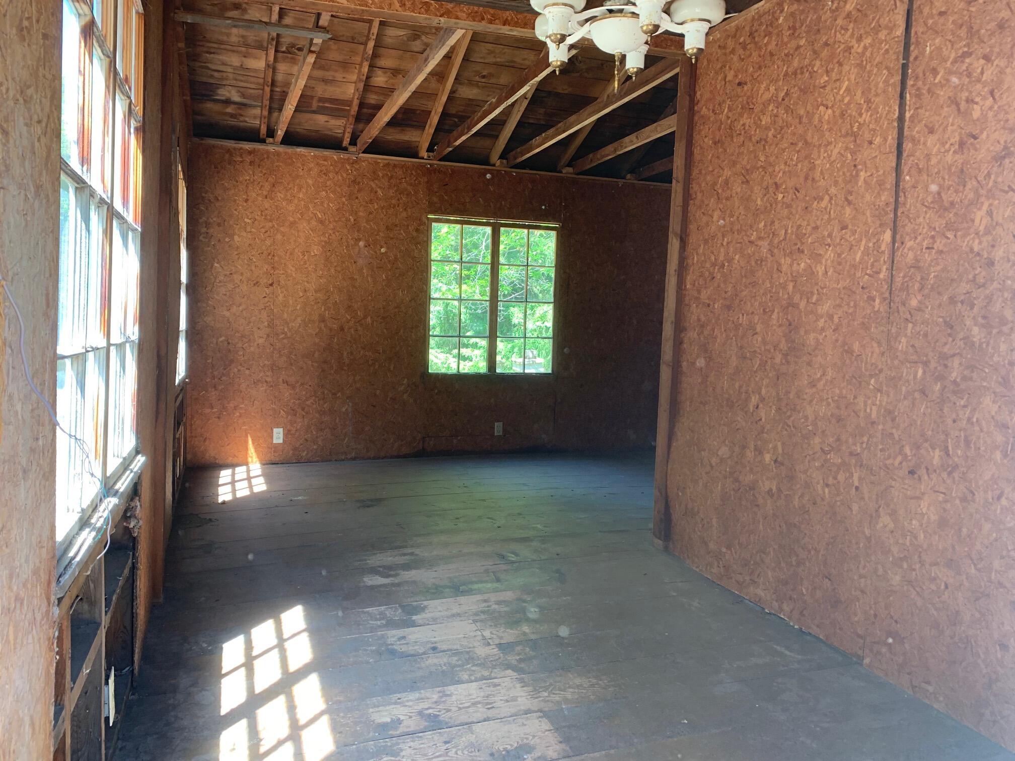 2648 N Lakeshore Drive Ludington MI 49431