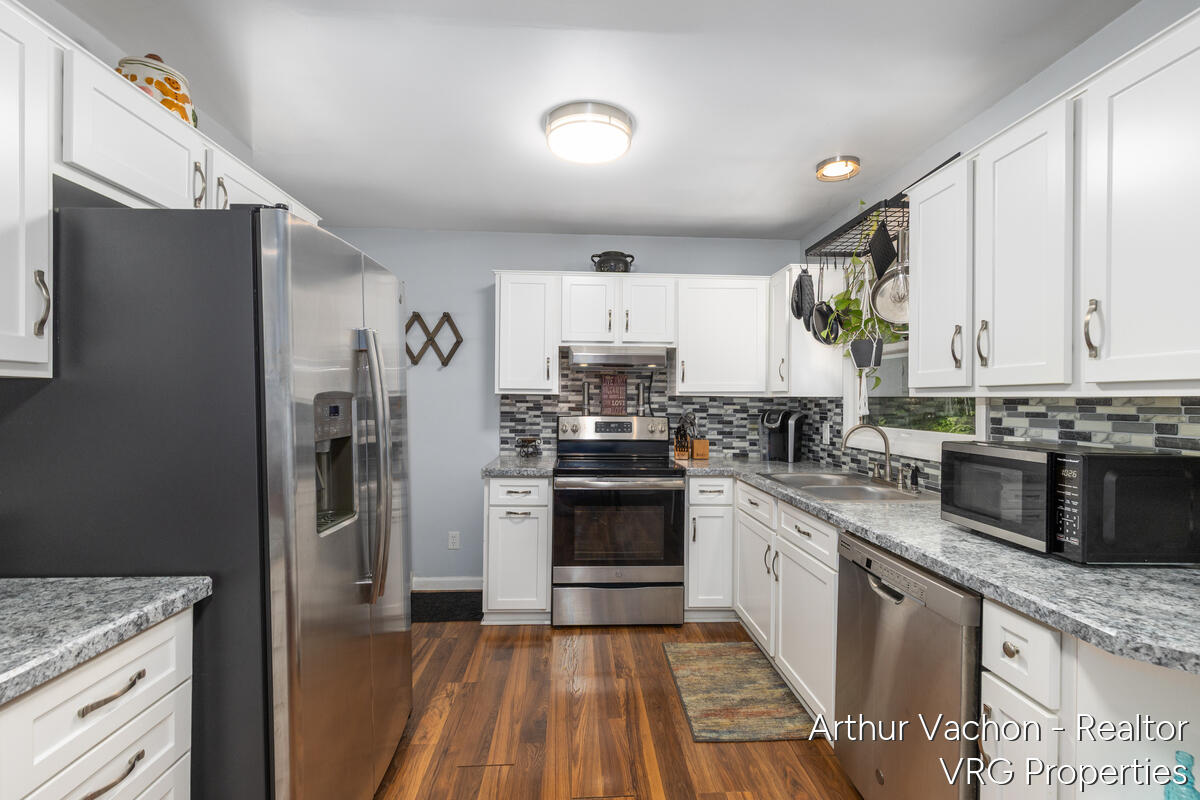 9089 Fulton Street SE Ada MI 49301