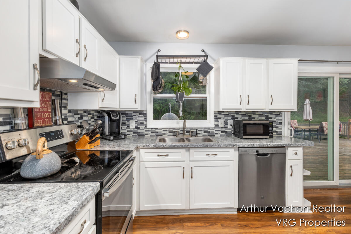 9089 Fulton Street SE Ada MI 49301