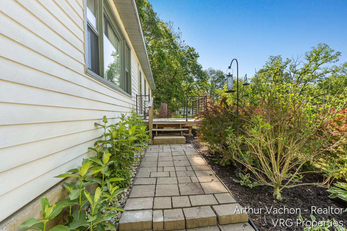 9089 Fulton Street SE Ada MI 49301