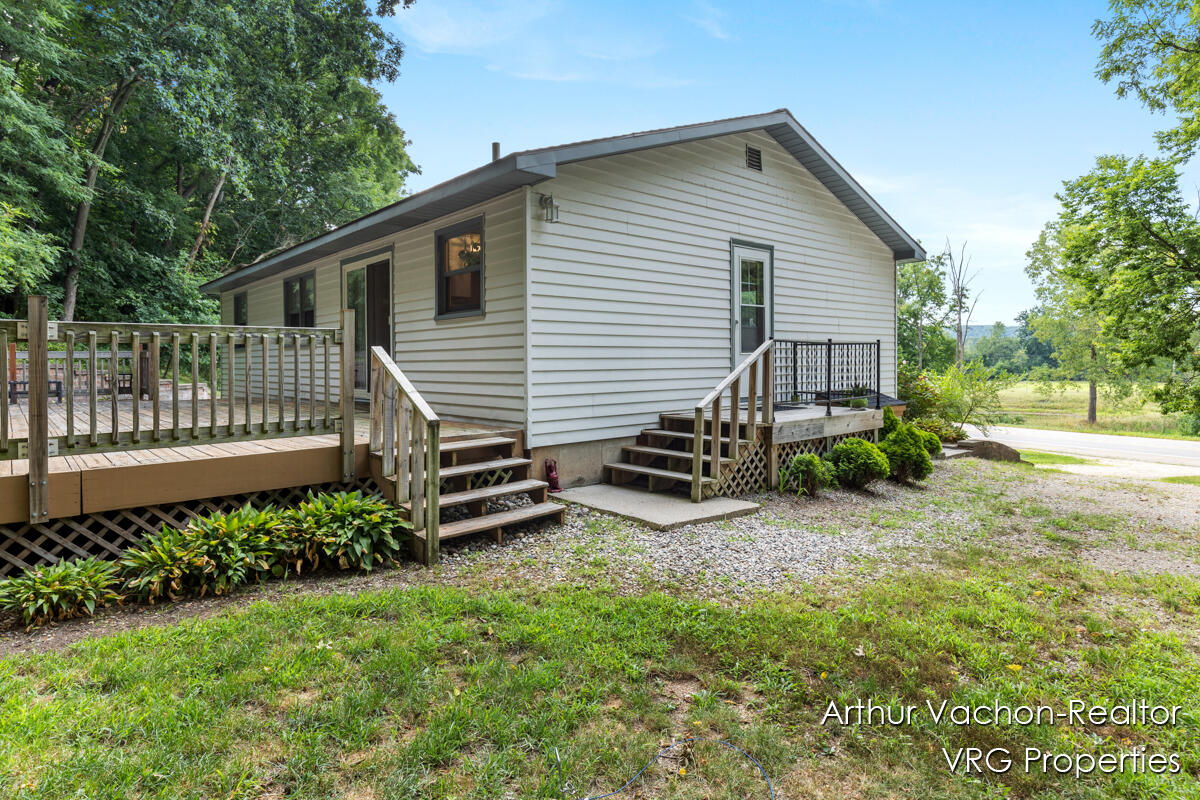 9089 Fulton Street SE Ada MI 49301