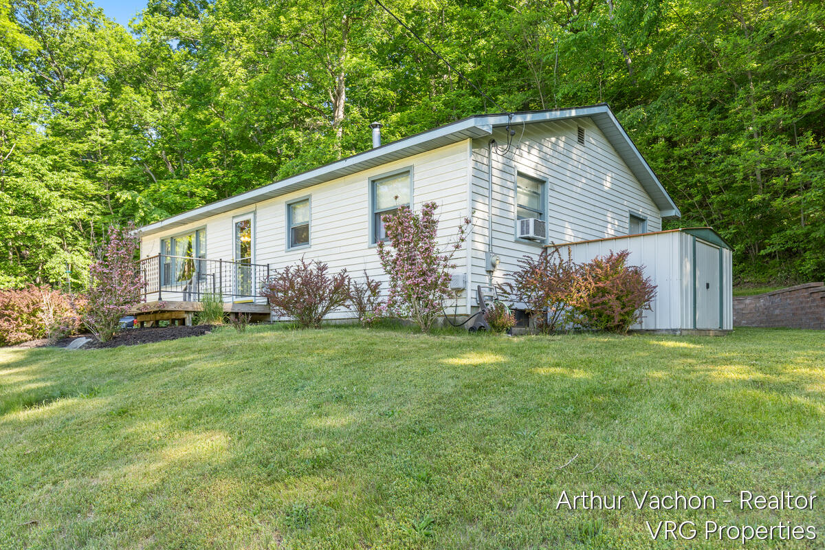 9089 Fulton Street SE Ada MI 49301