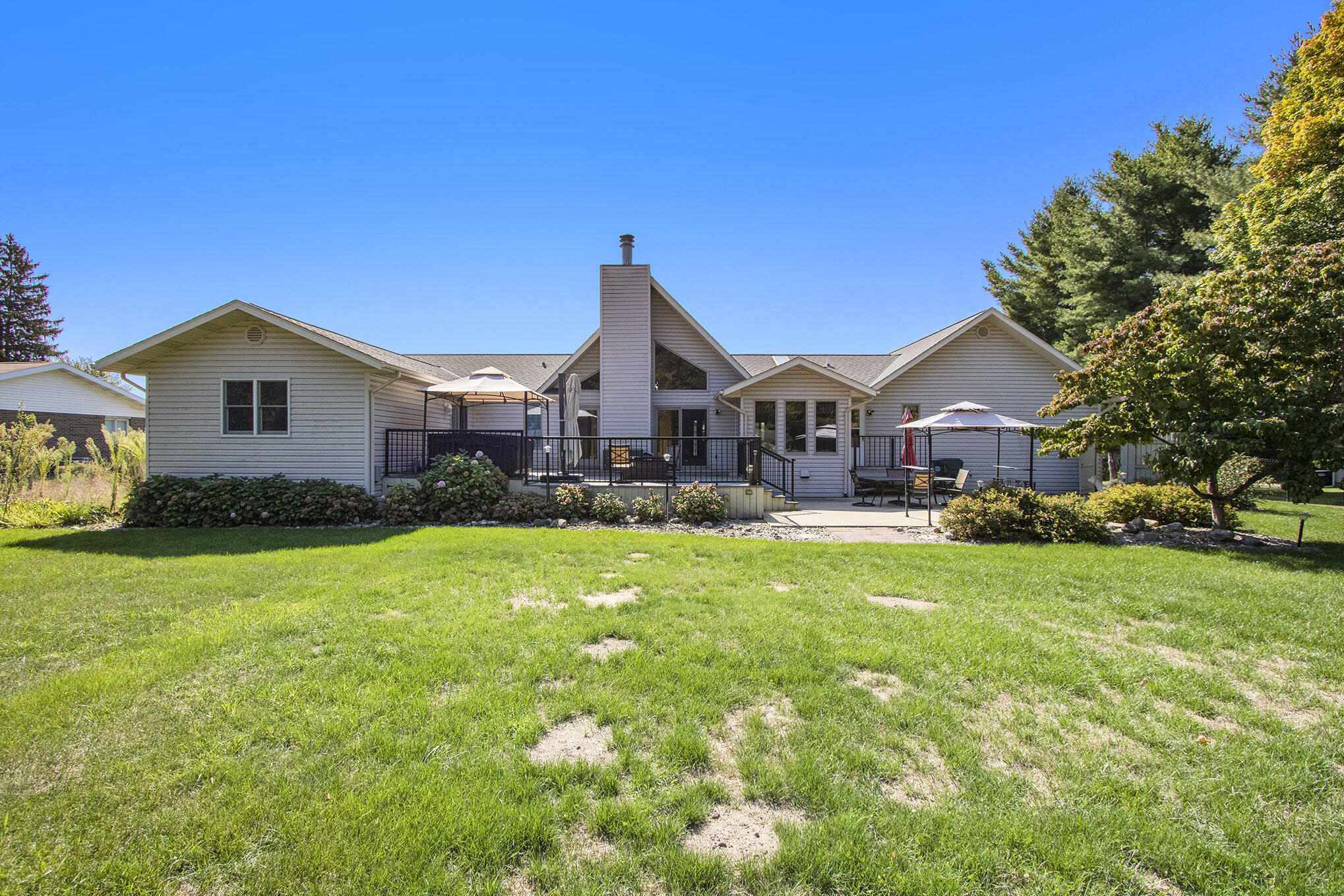 6030 Paw Paw Lake Road Coloma MI 49038